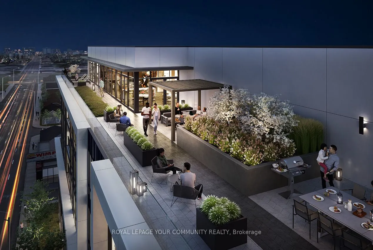 415 Main Street W, #704