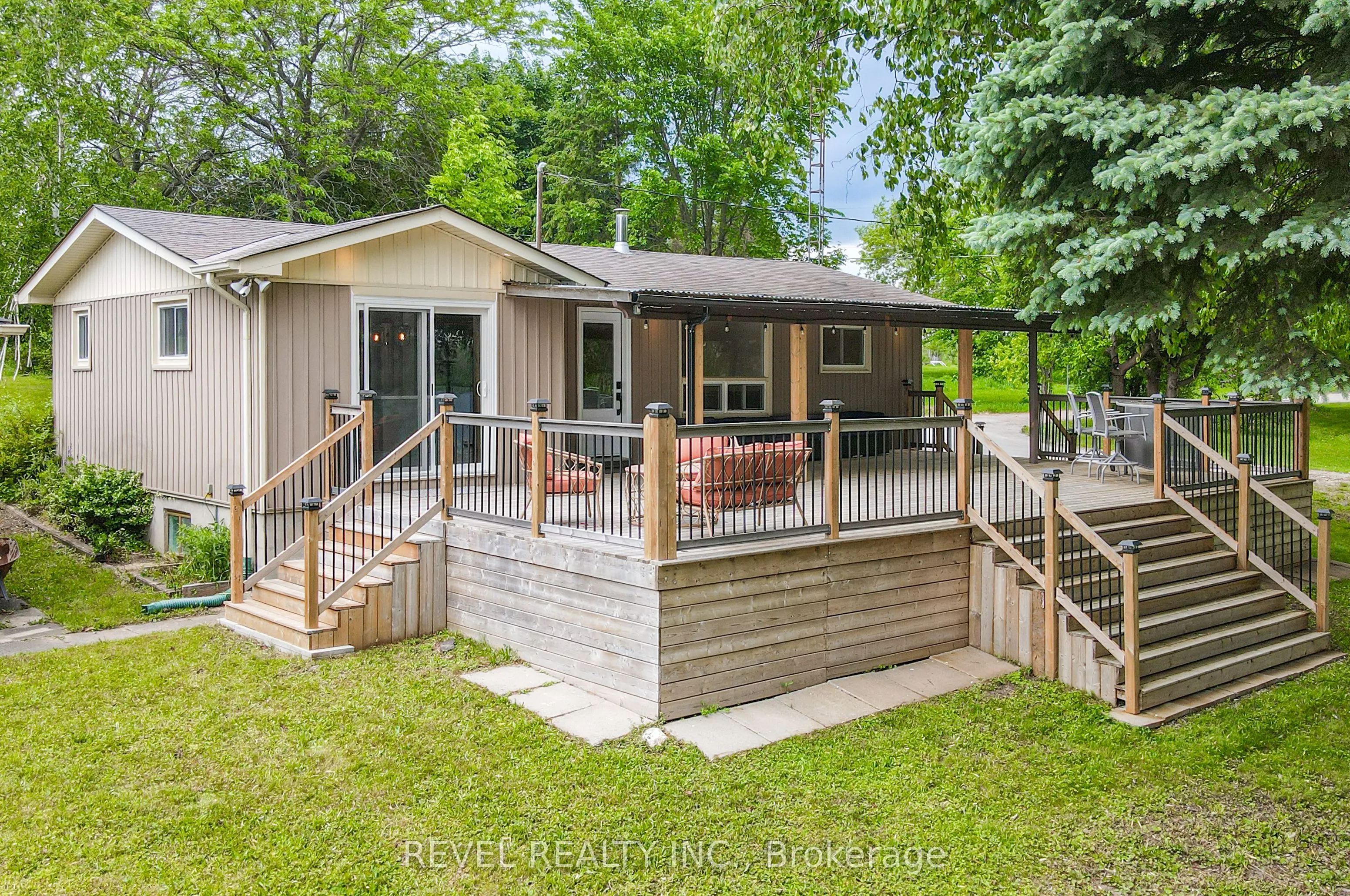 3 Hillside Drive