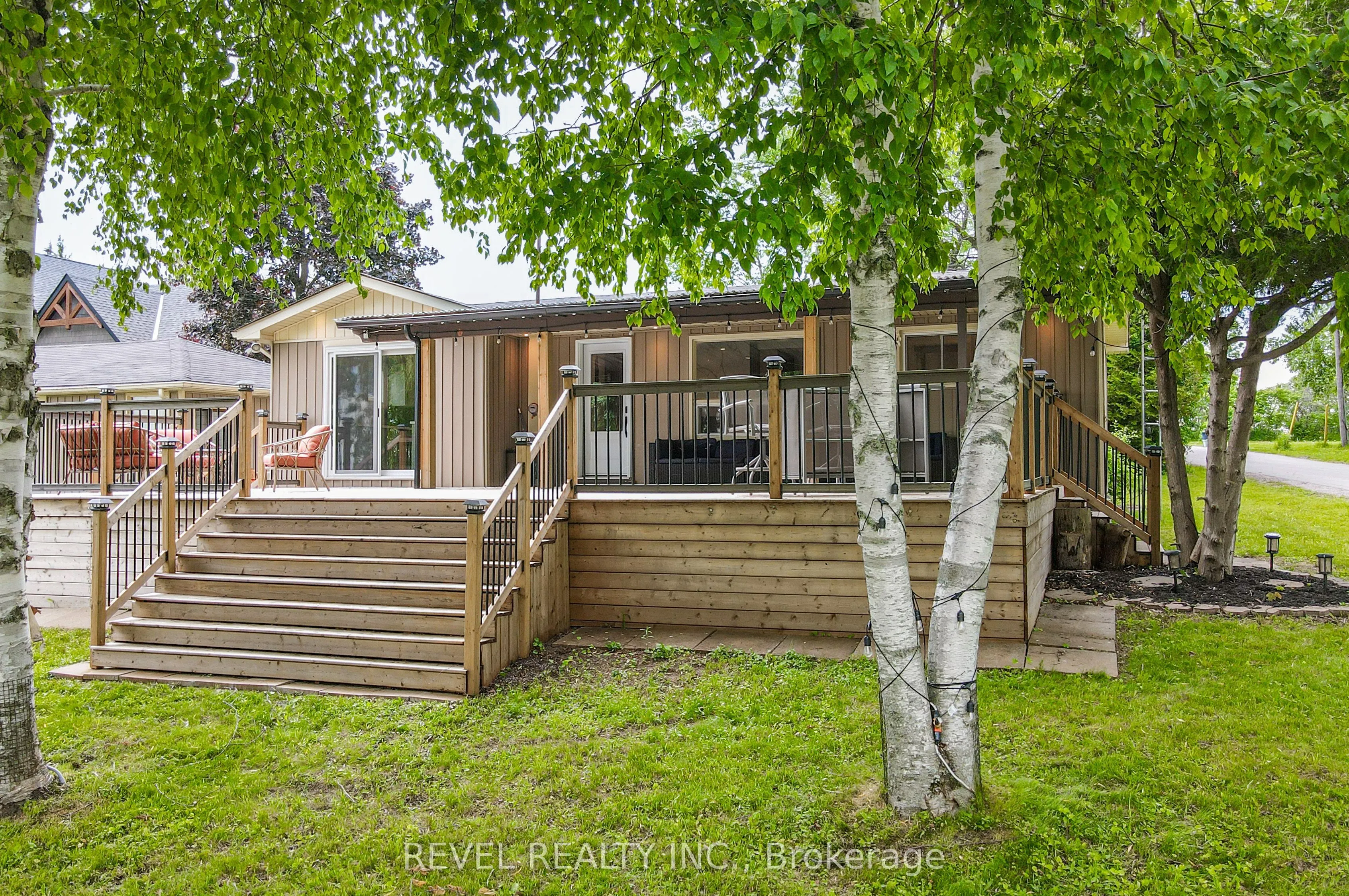 3 Hillside Drive