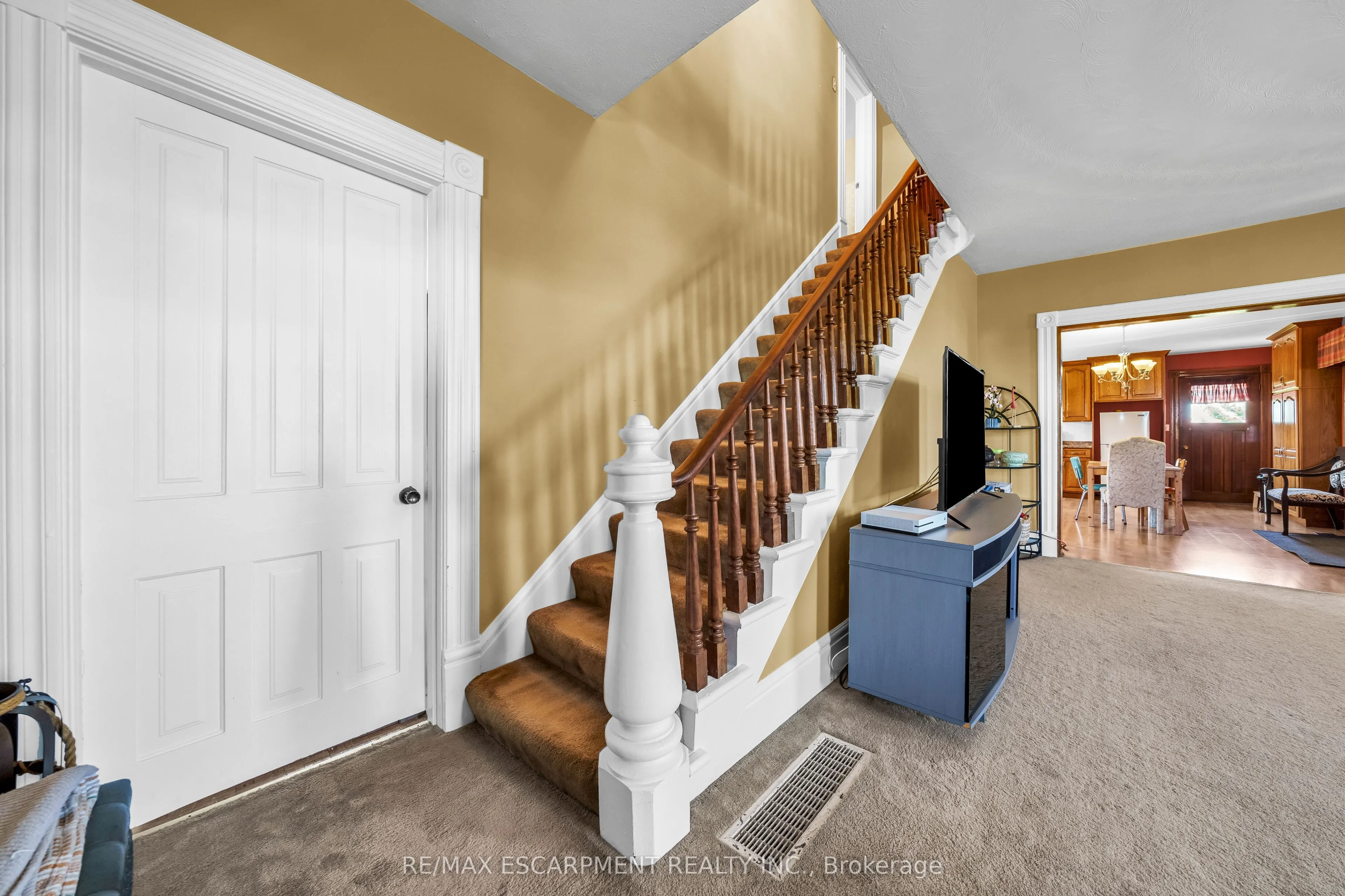 4932 FLY Road