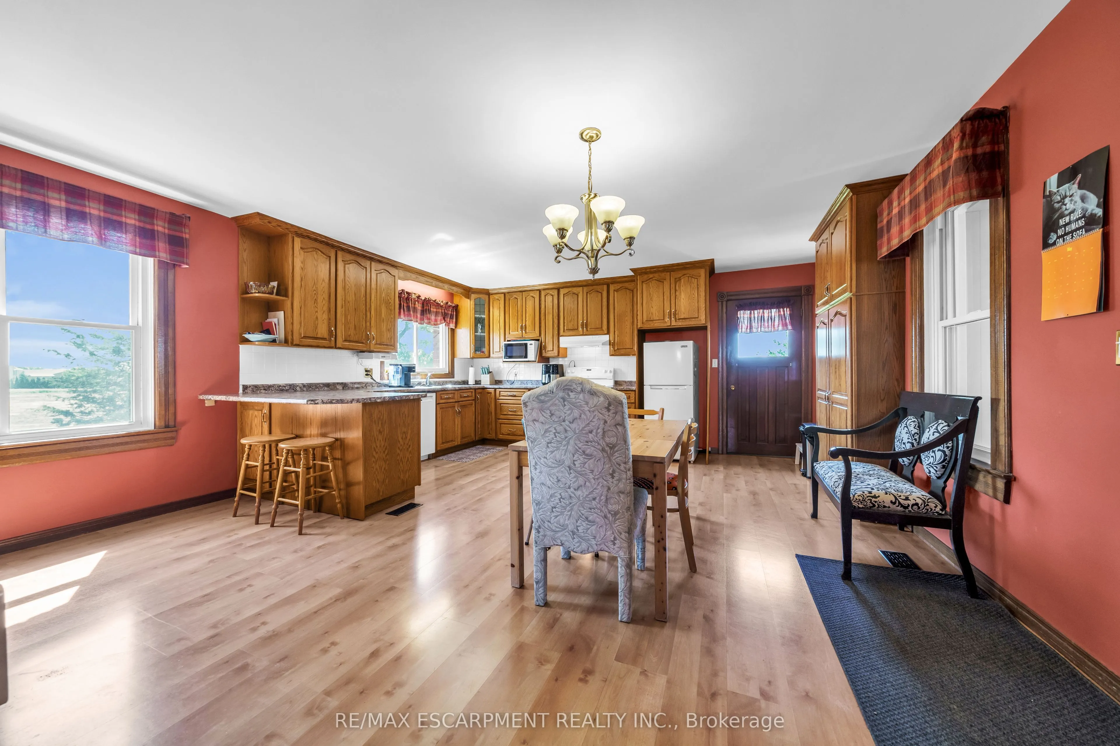 4932 FLY Road