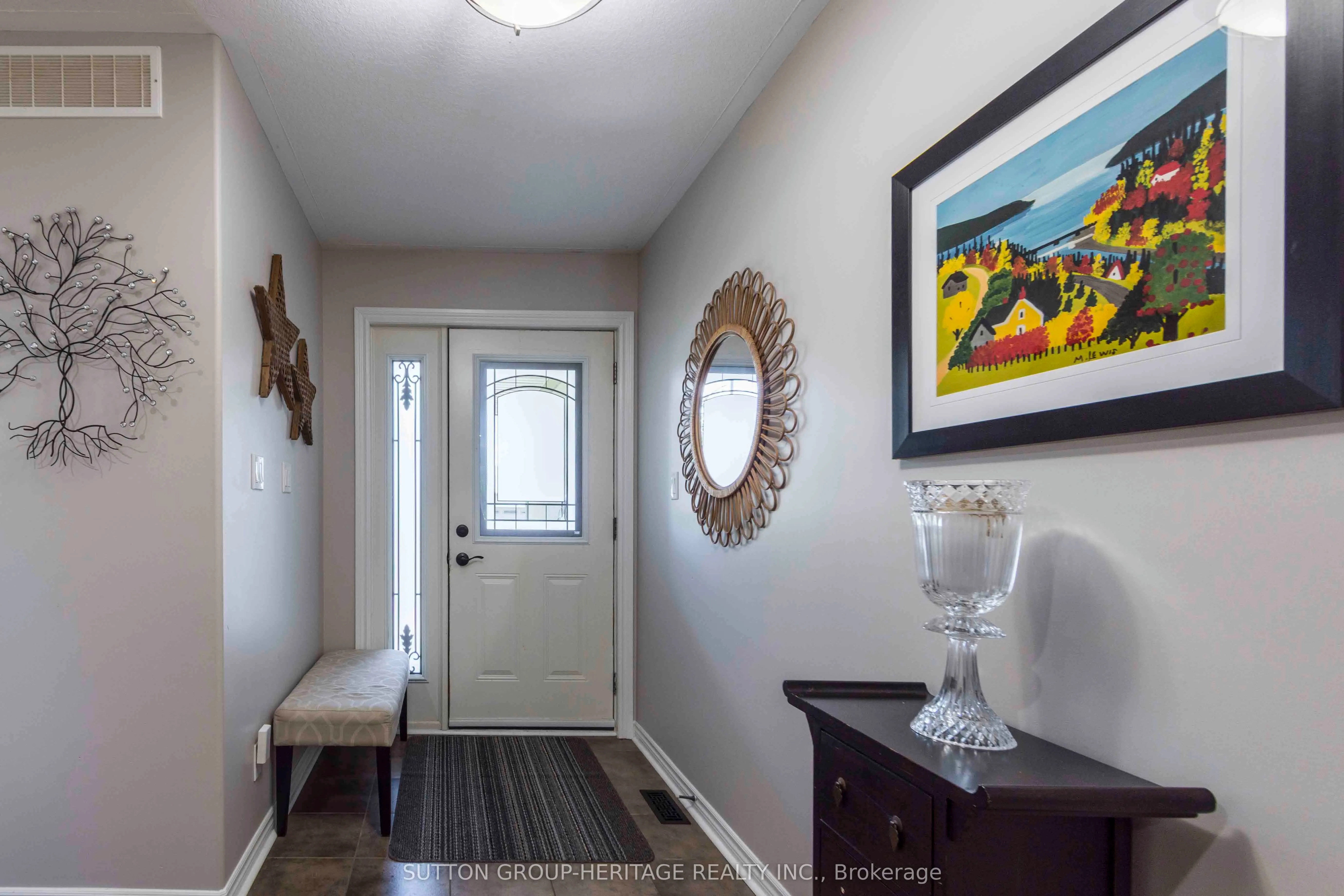39 Lakewood Crescent