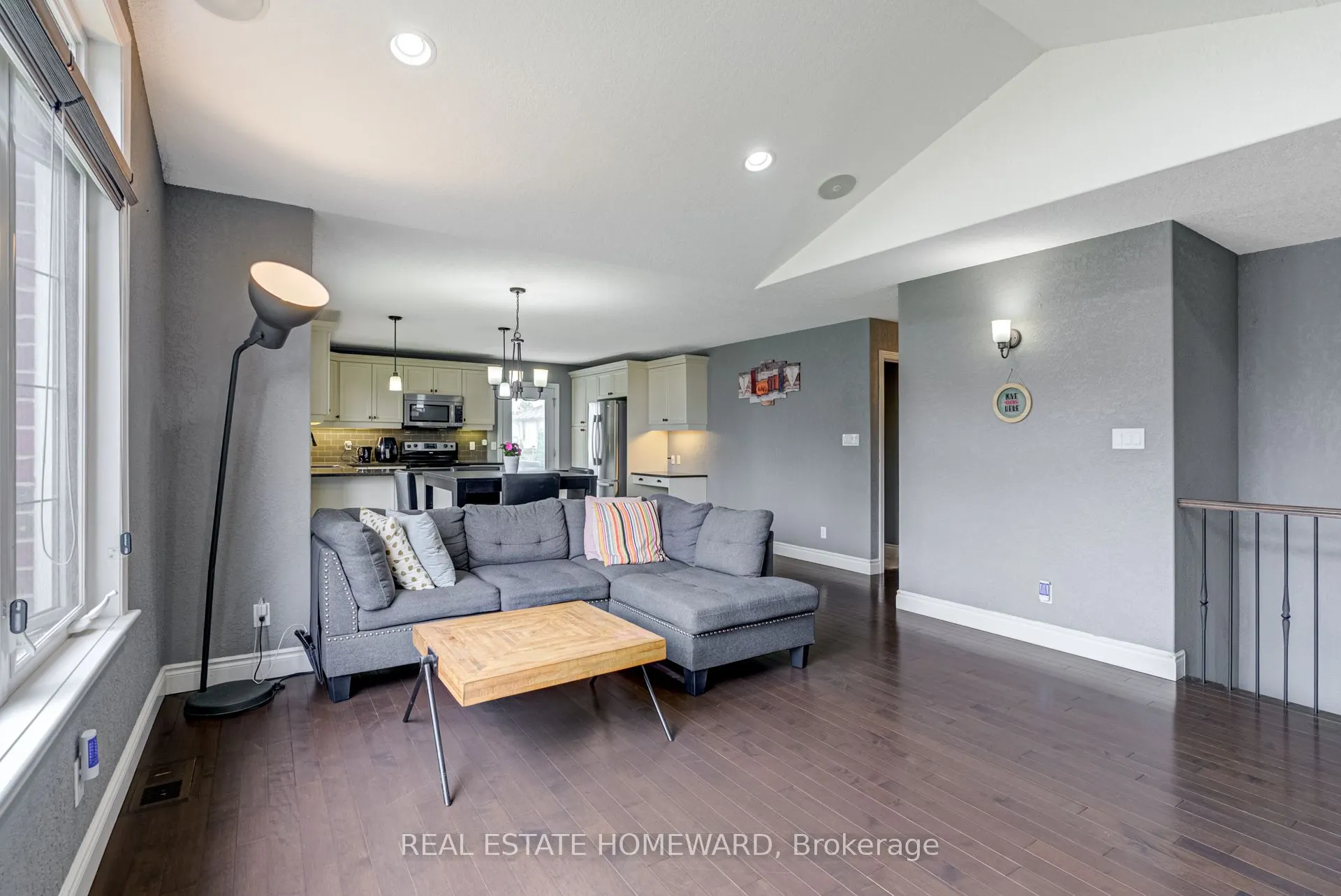 2 Freedom Crescent