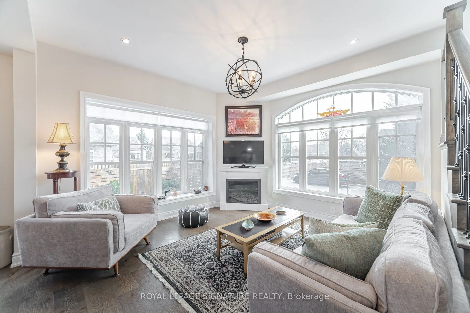 47 Windsor Circle