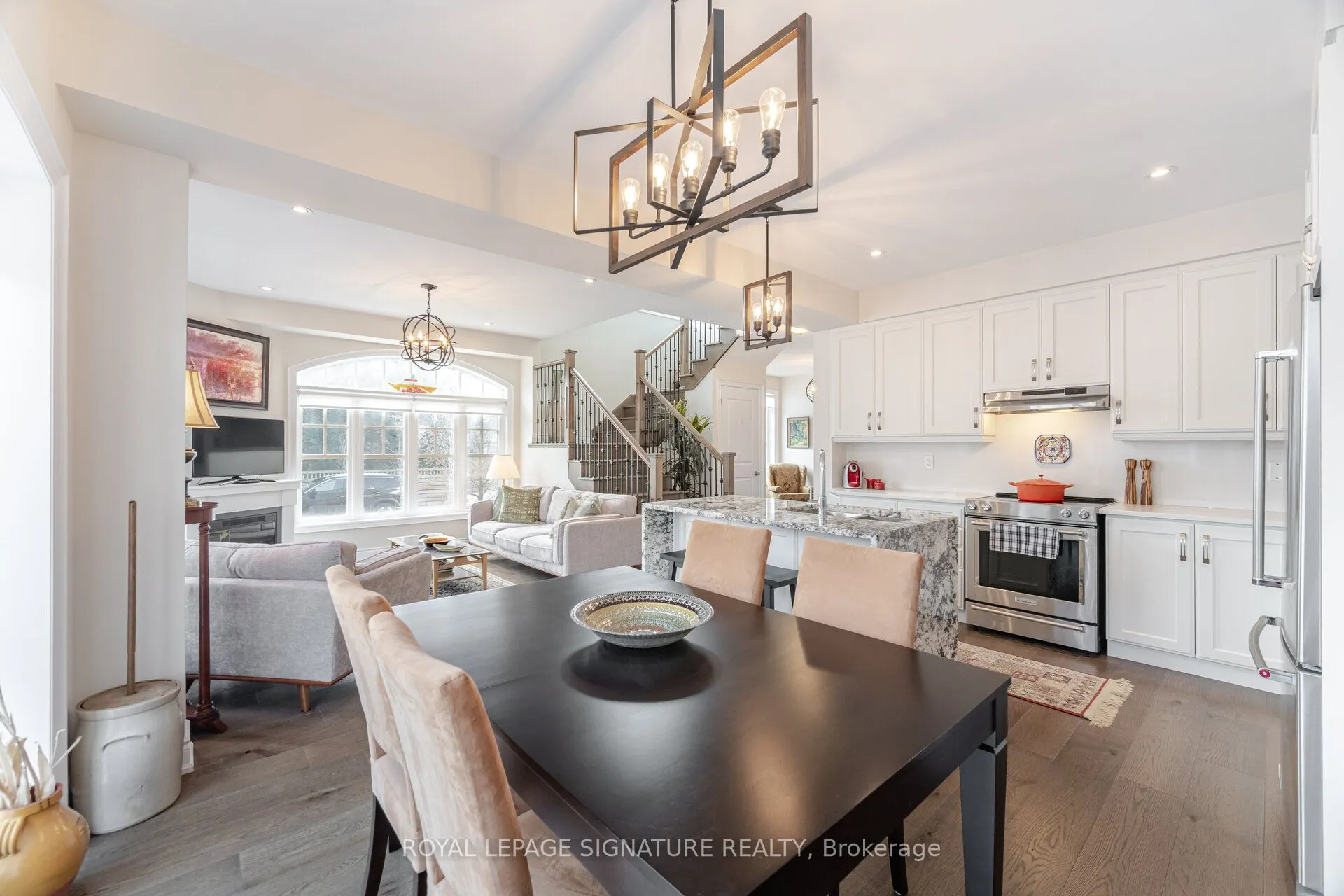 47 Windsor Circle