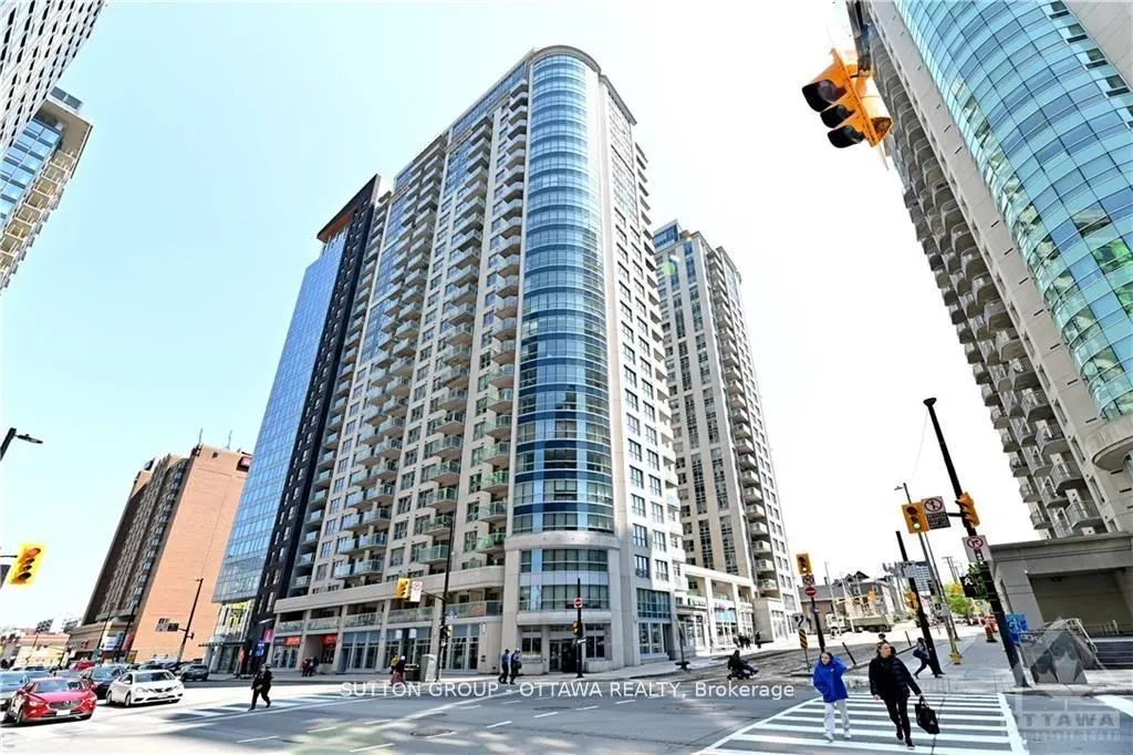 242 Rideau Street, #706