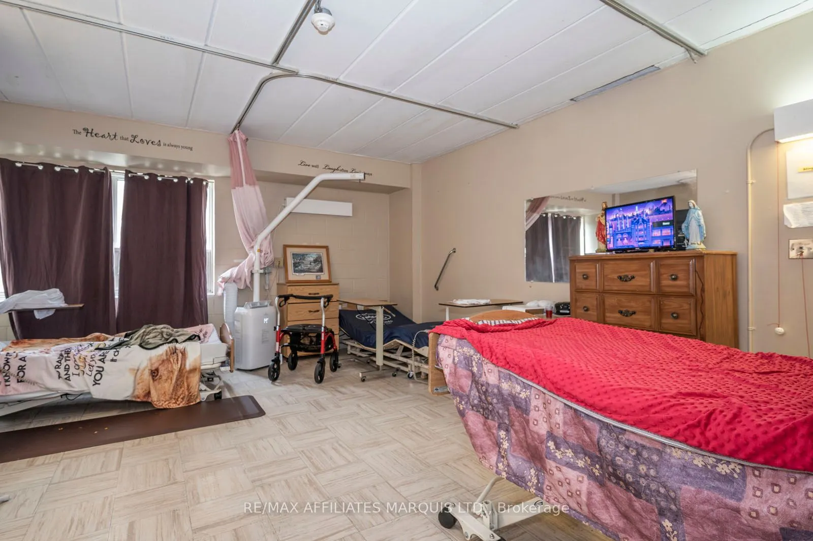 439 Second Street E