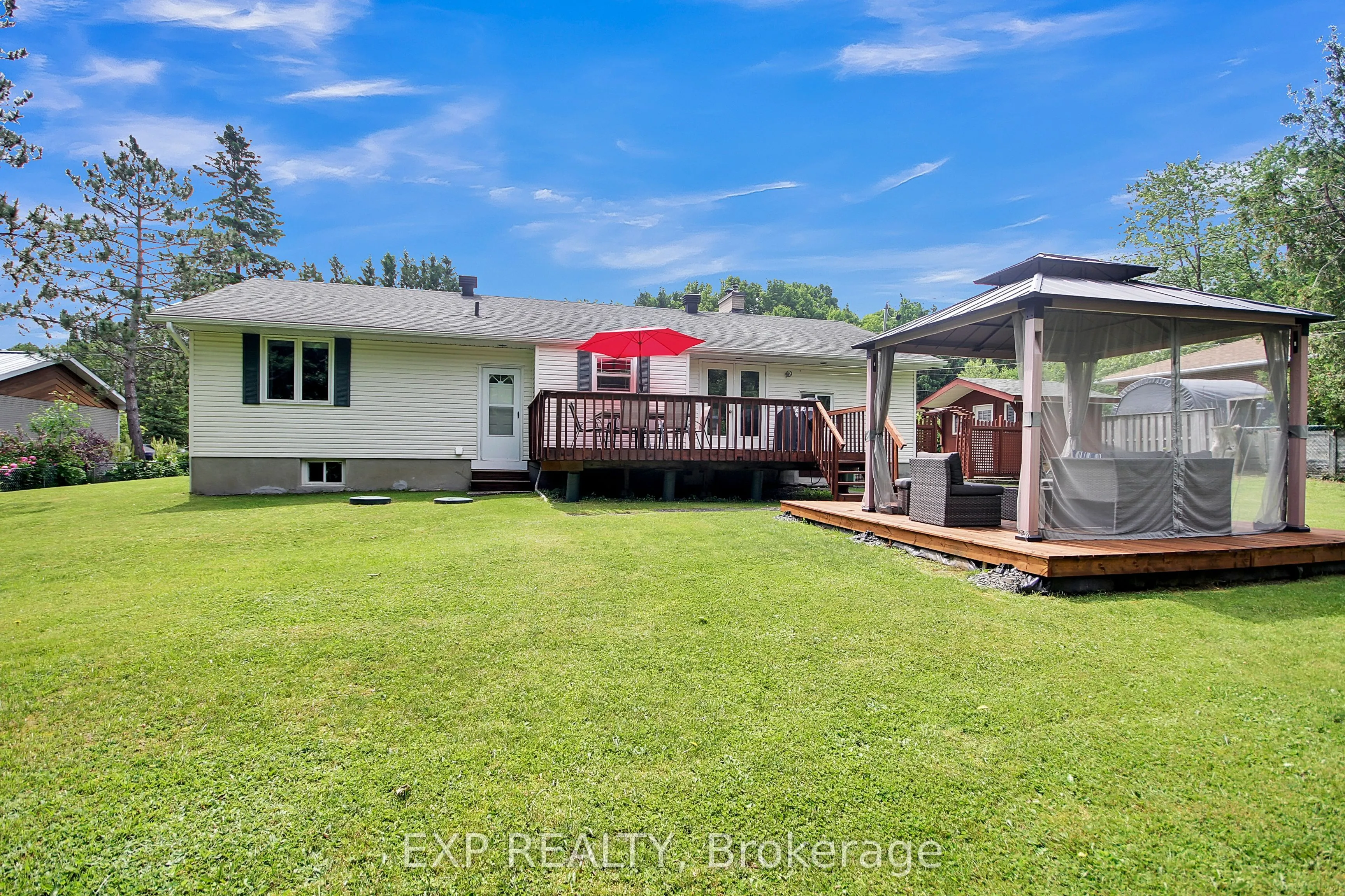 1989 Rideau Road