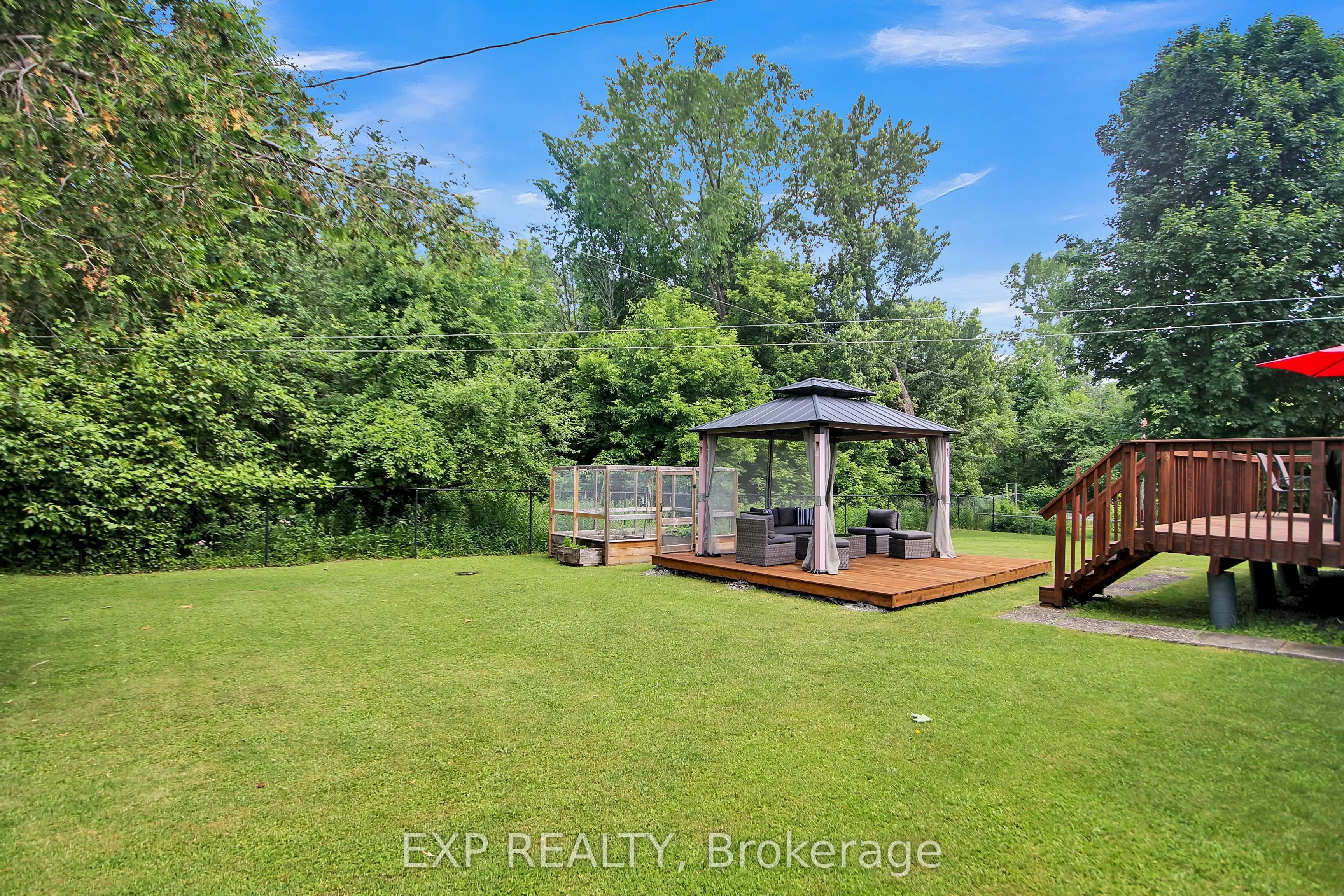 1989 Rideau Road