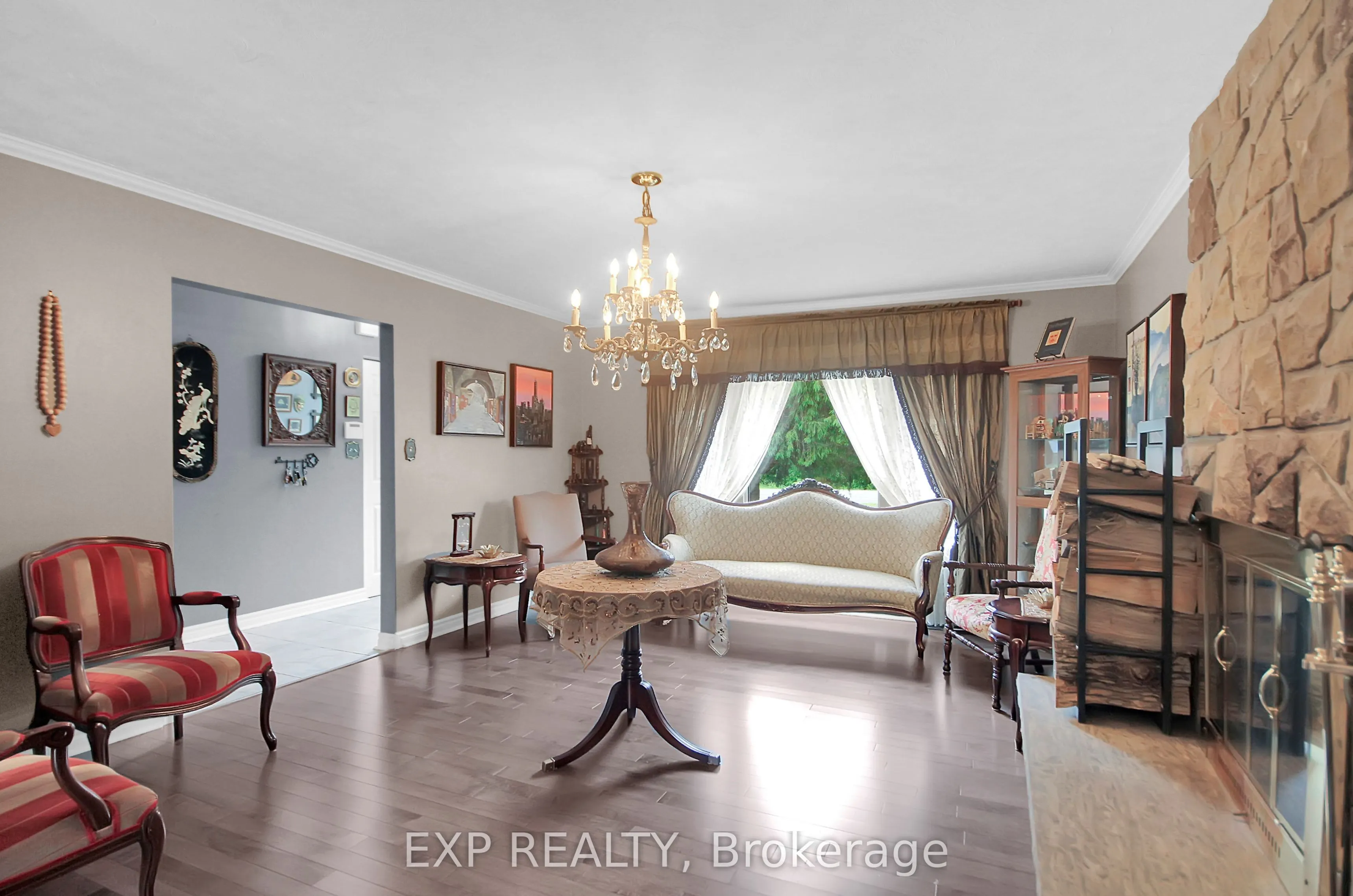 1989 Rideau Road
