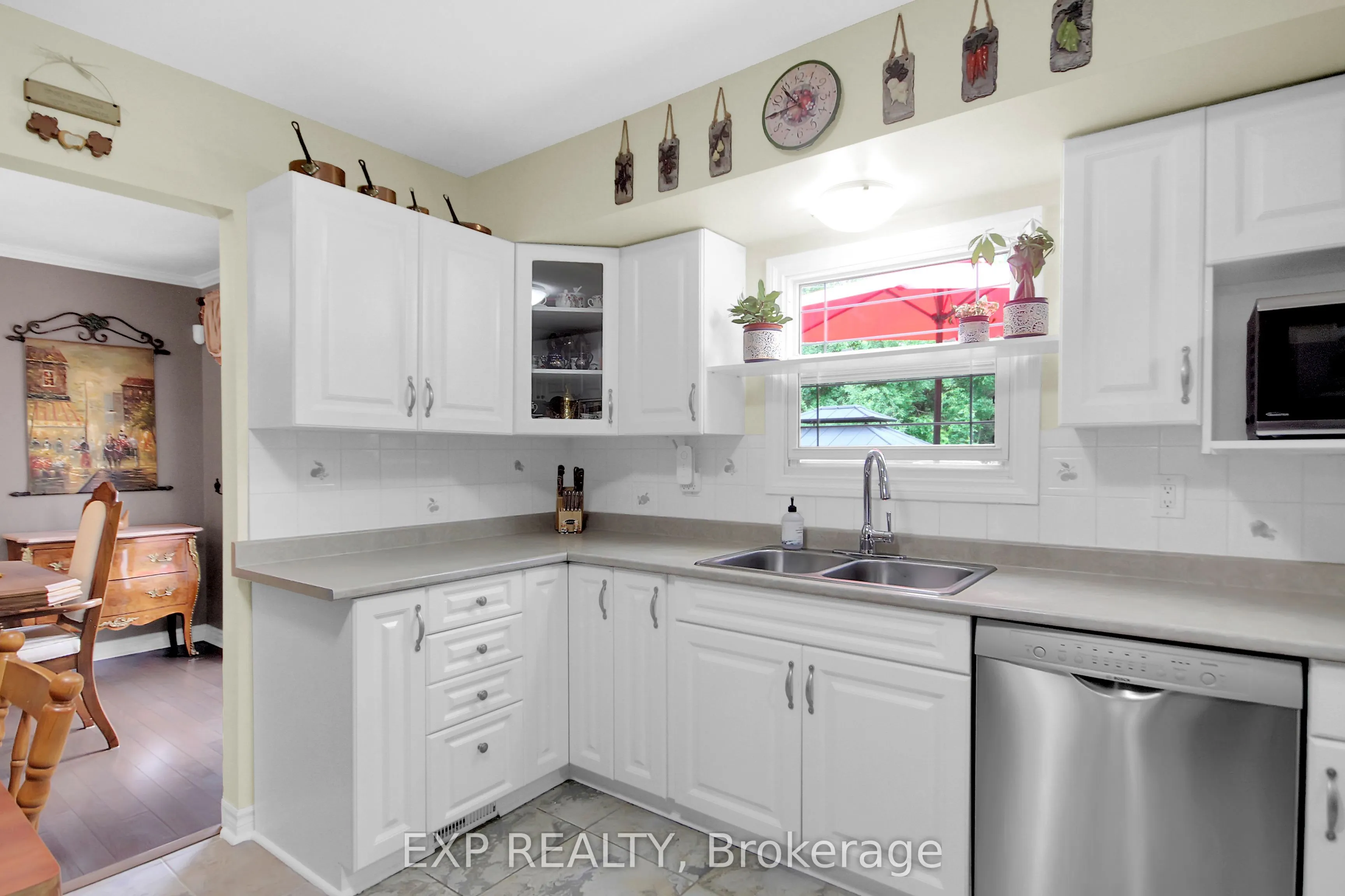 1989 Rideau Road