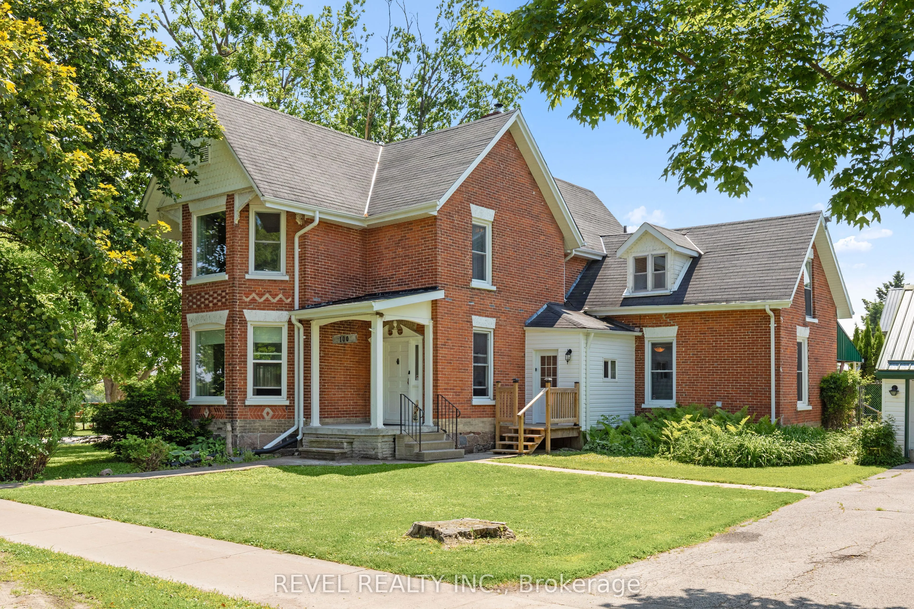 100 Nappadale Street