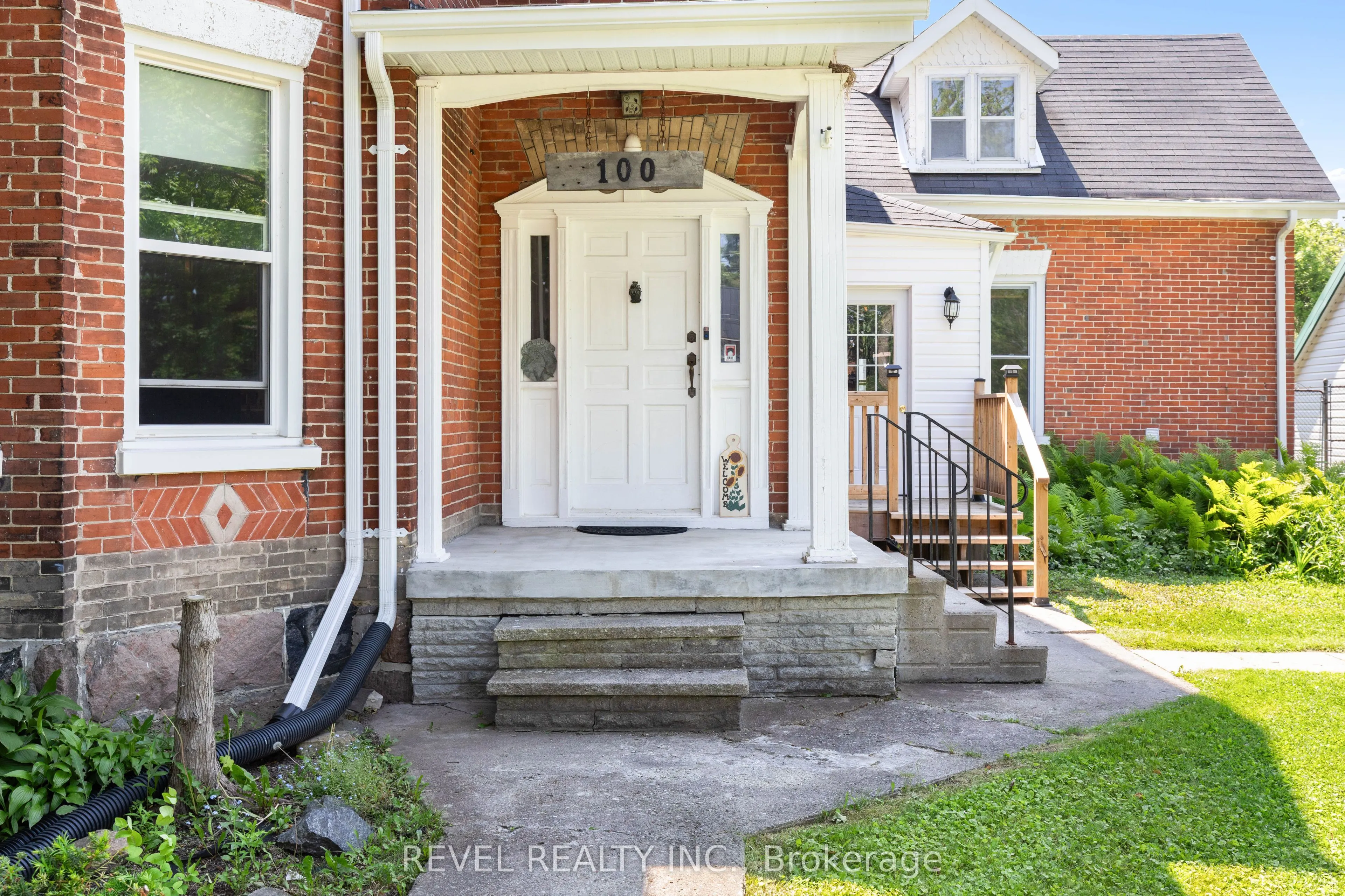 100 Nappadale Street