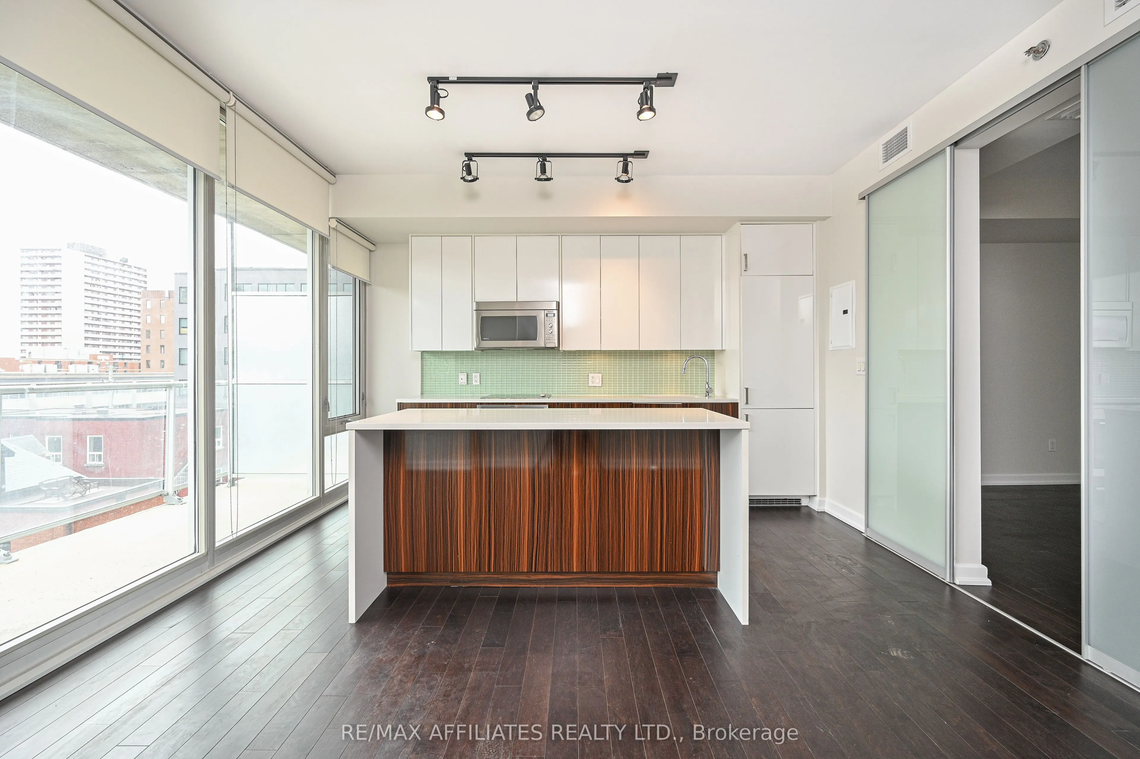 300 Lisgar Street #506