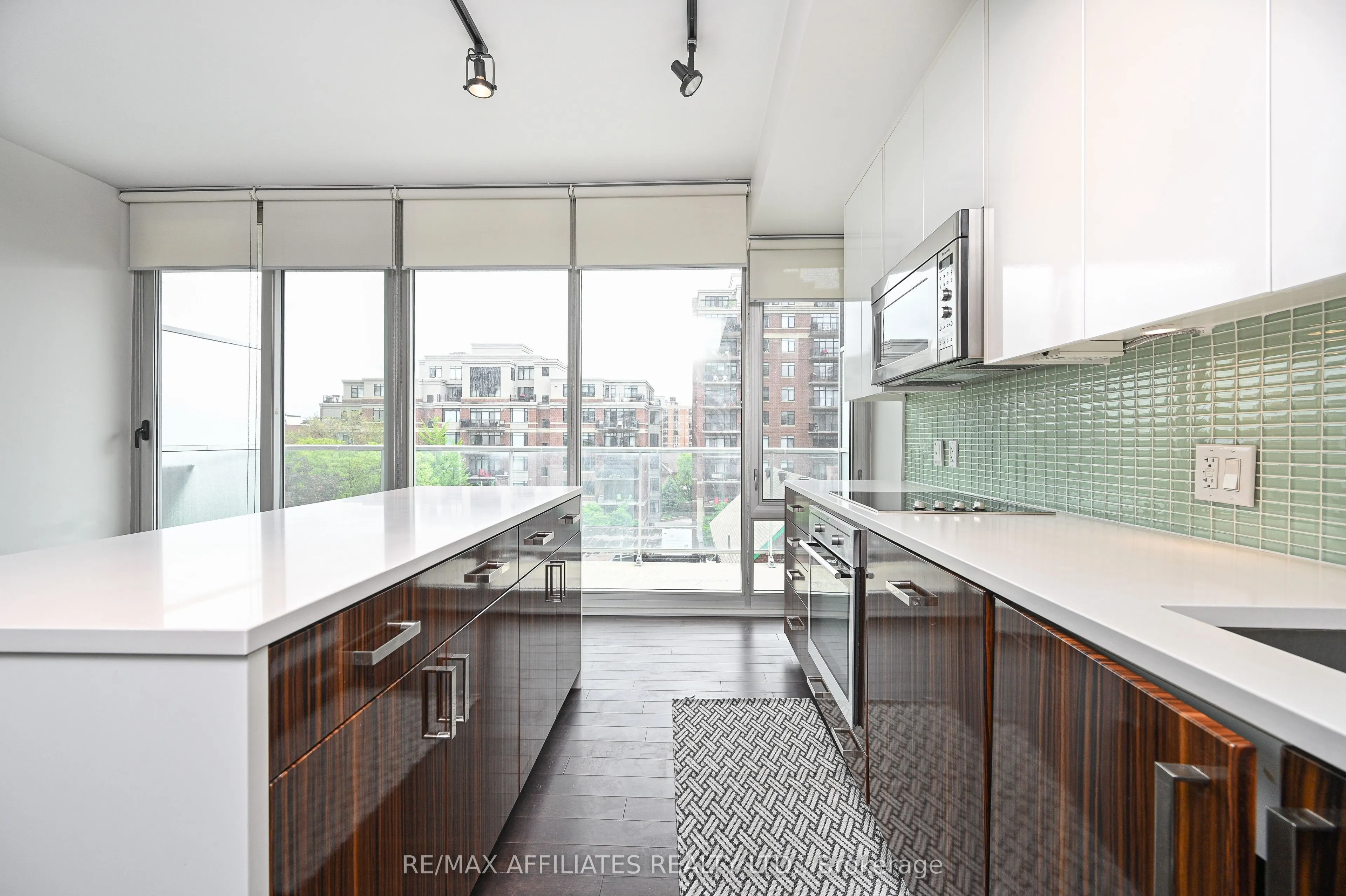300 Lisgar Street #506
