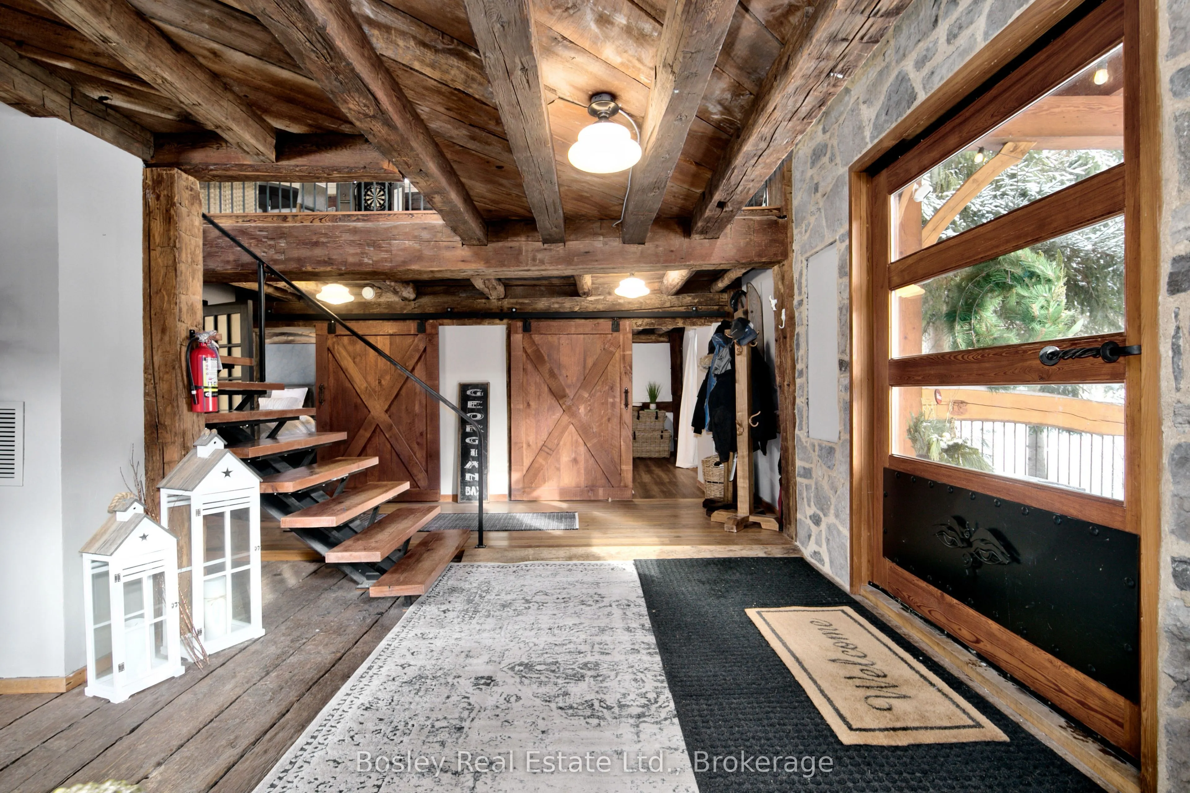 121 Old Highway 26
