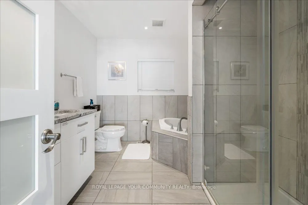 10349 Lakeshore Road W