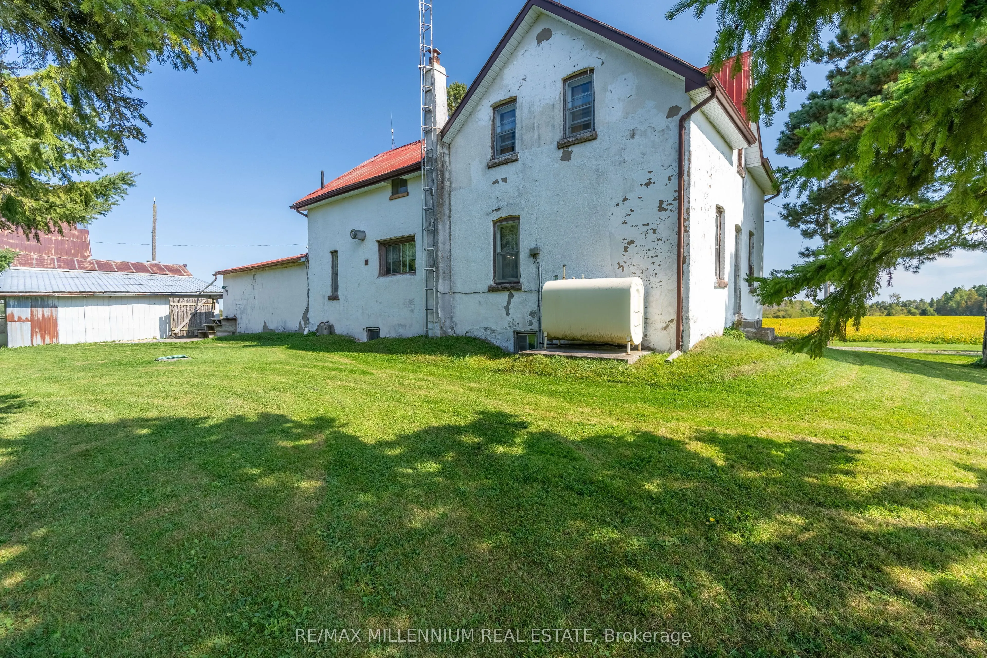 25 Side Road, #423365