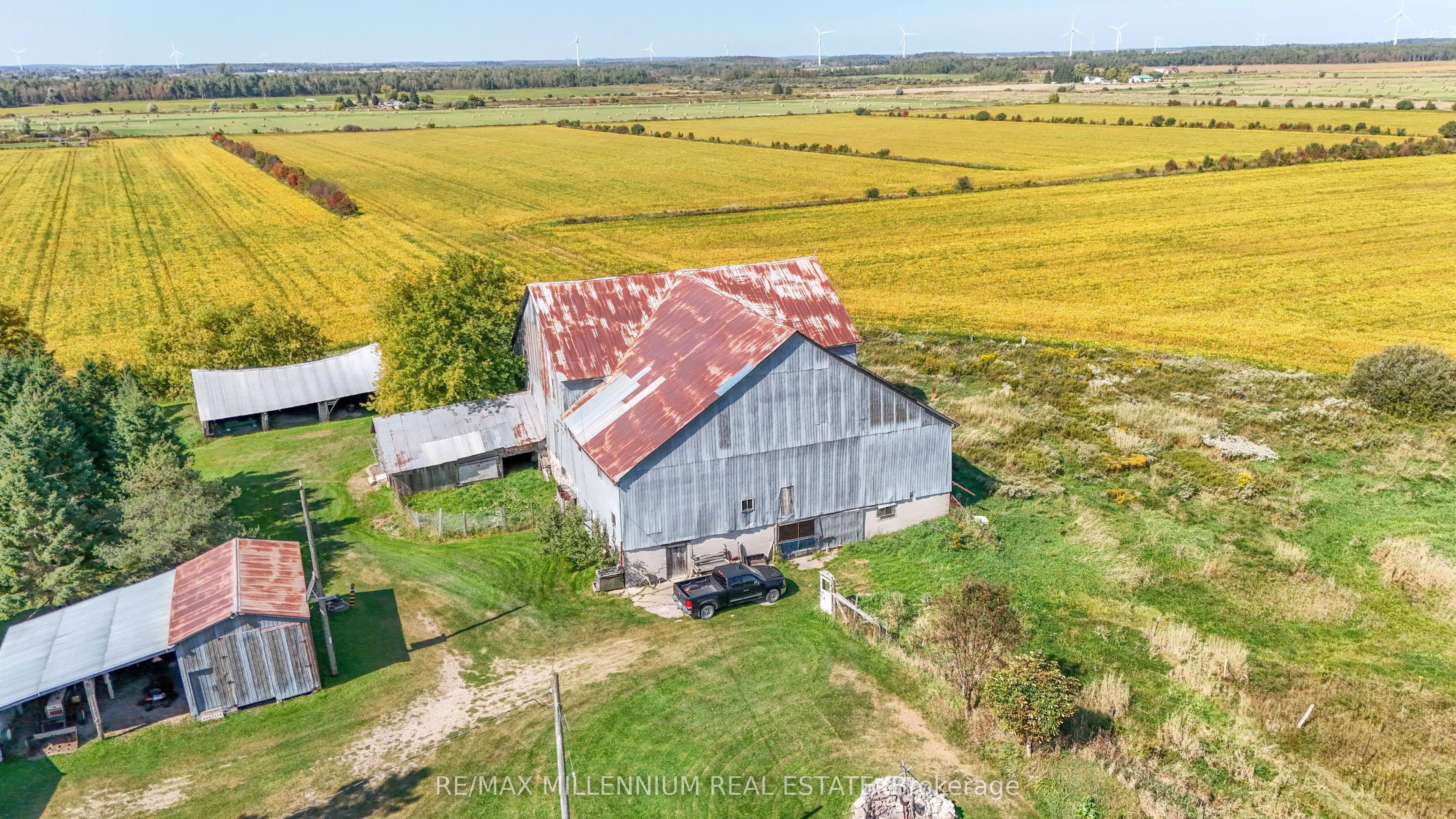25 Side Road, #423365