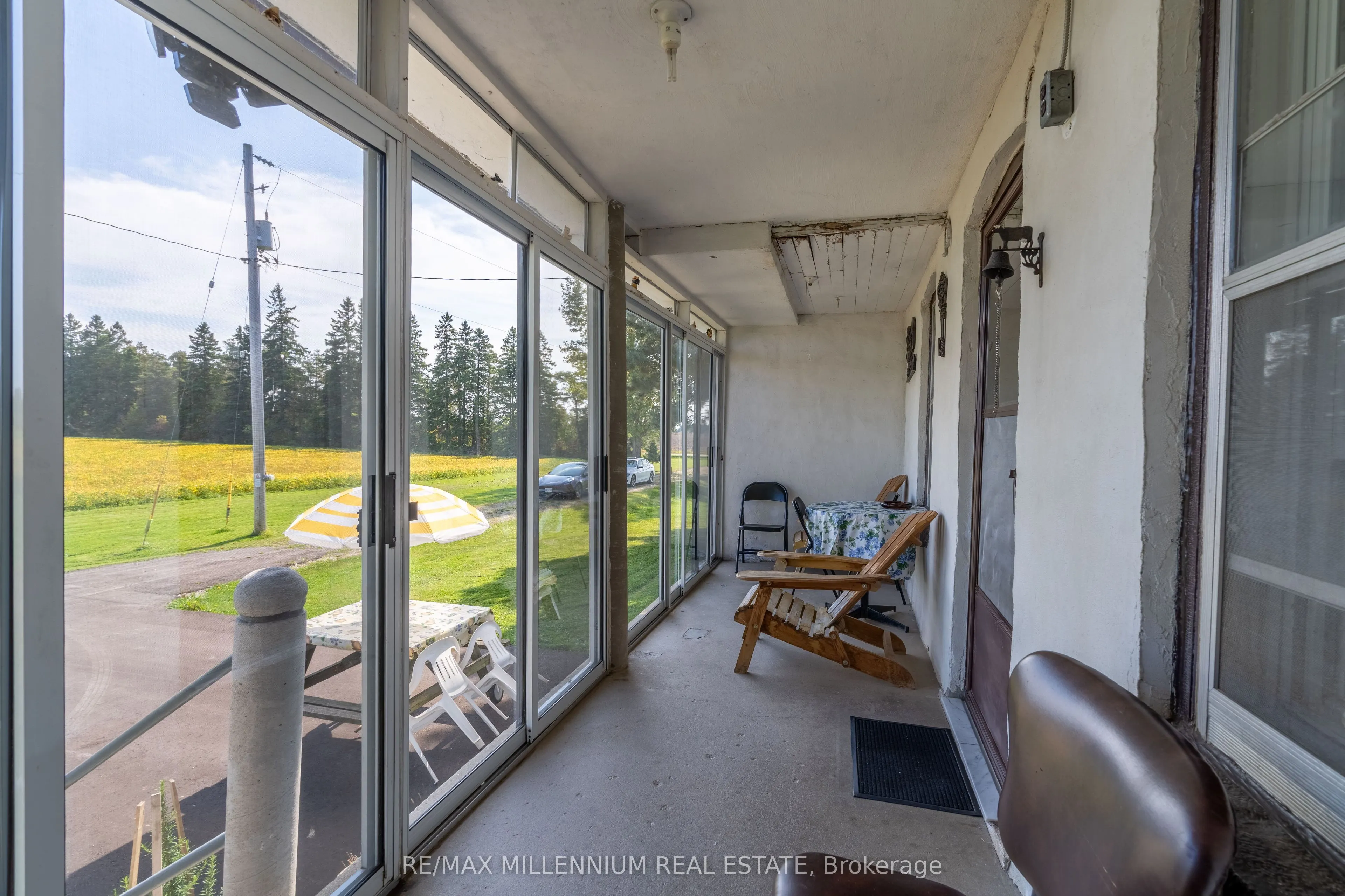 25 Side Road, #423365