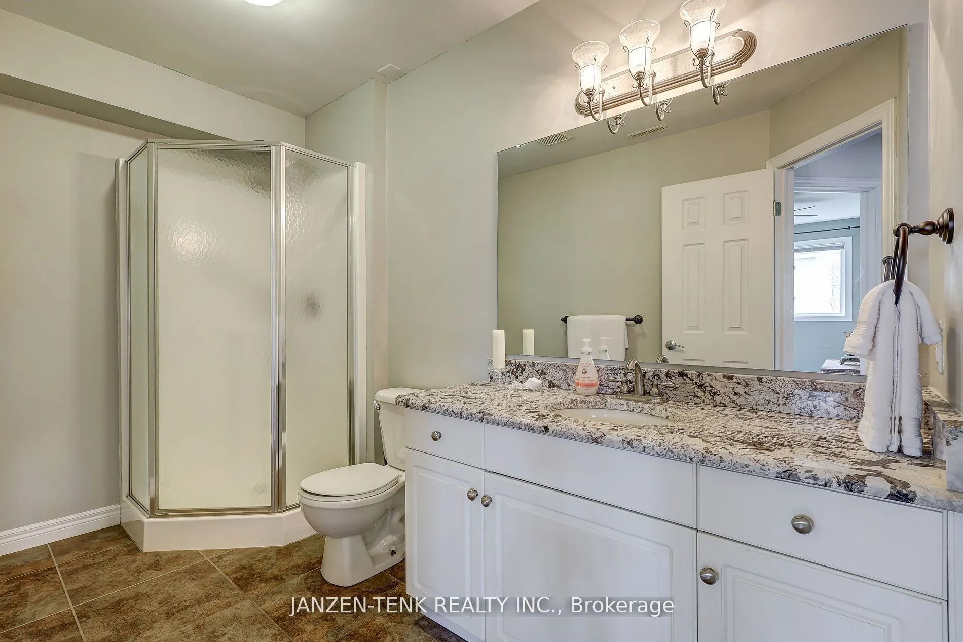 2 Rosethorn Court