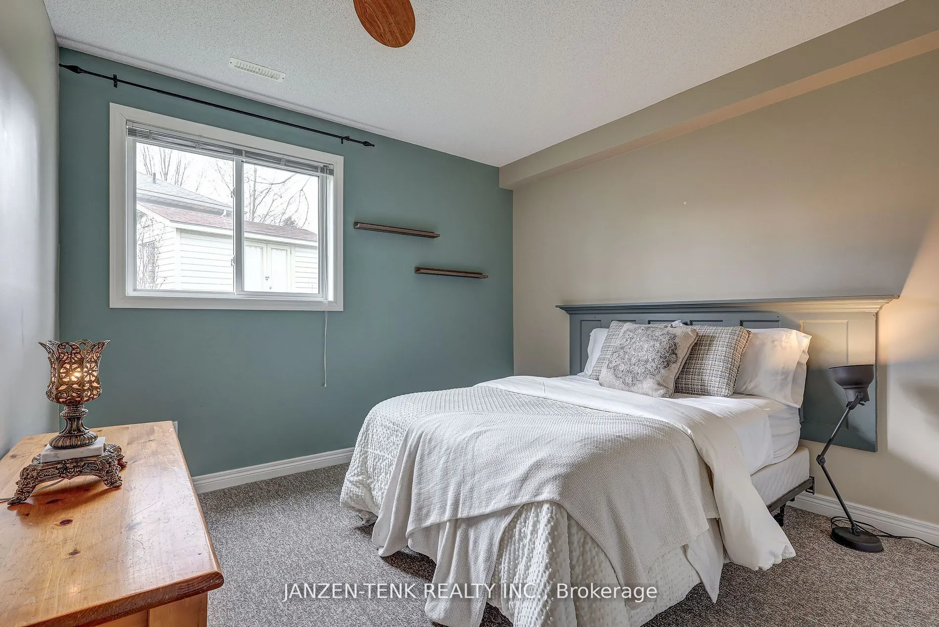 2 Rosethorn Court
