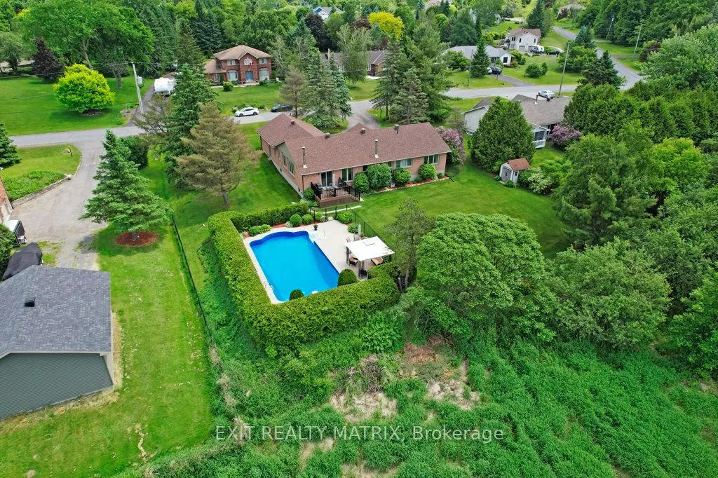 842 Apple Lane