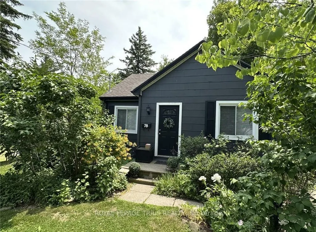 78 Queensway Drive E
