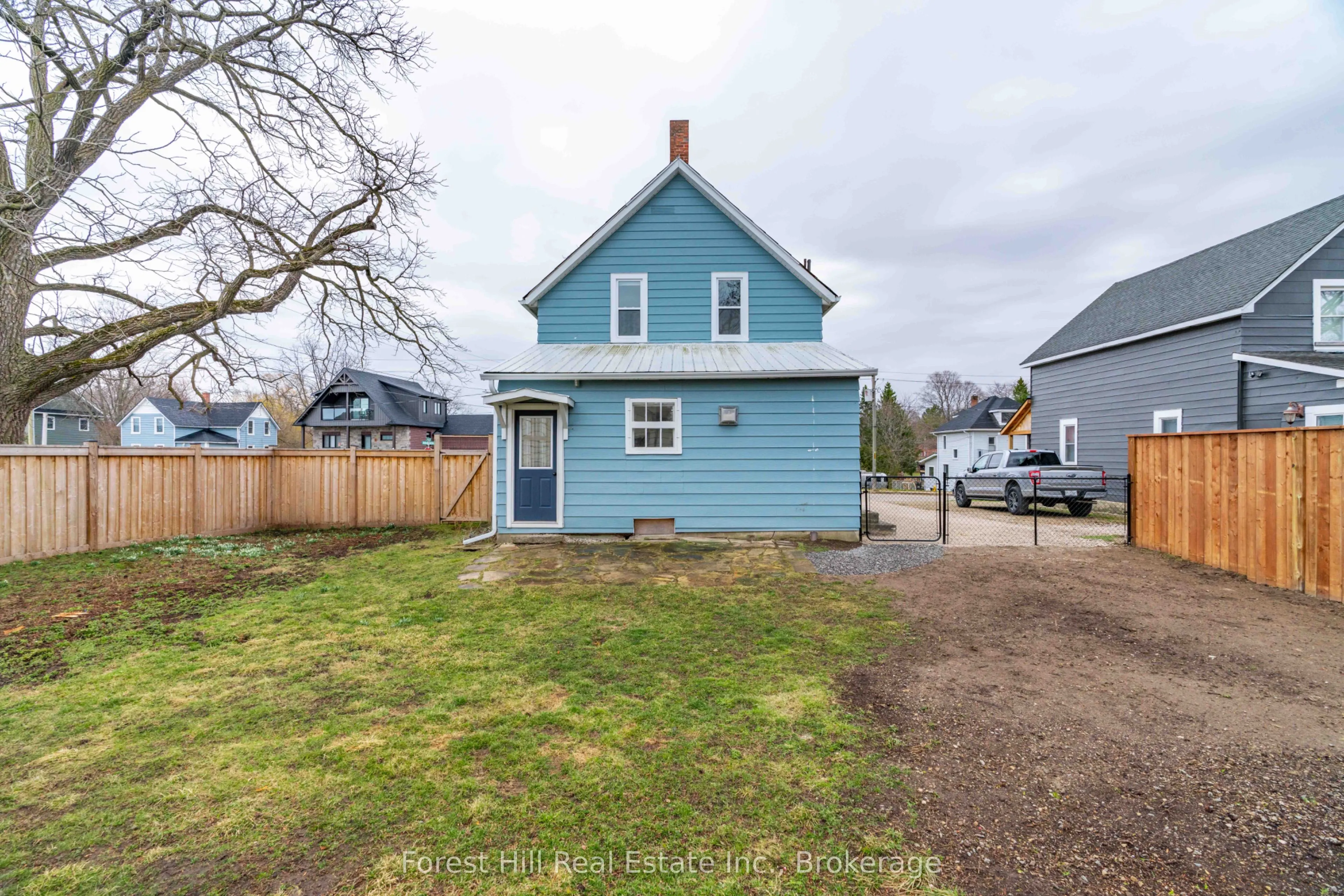 184 BOUCHER Street E