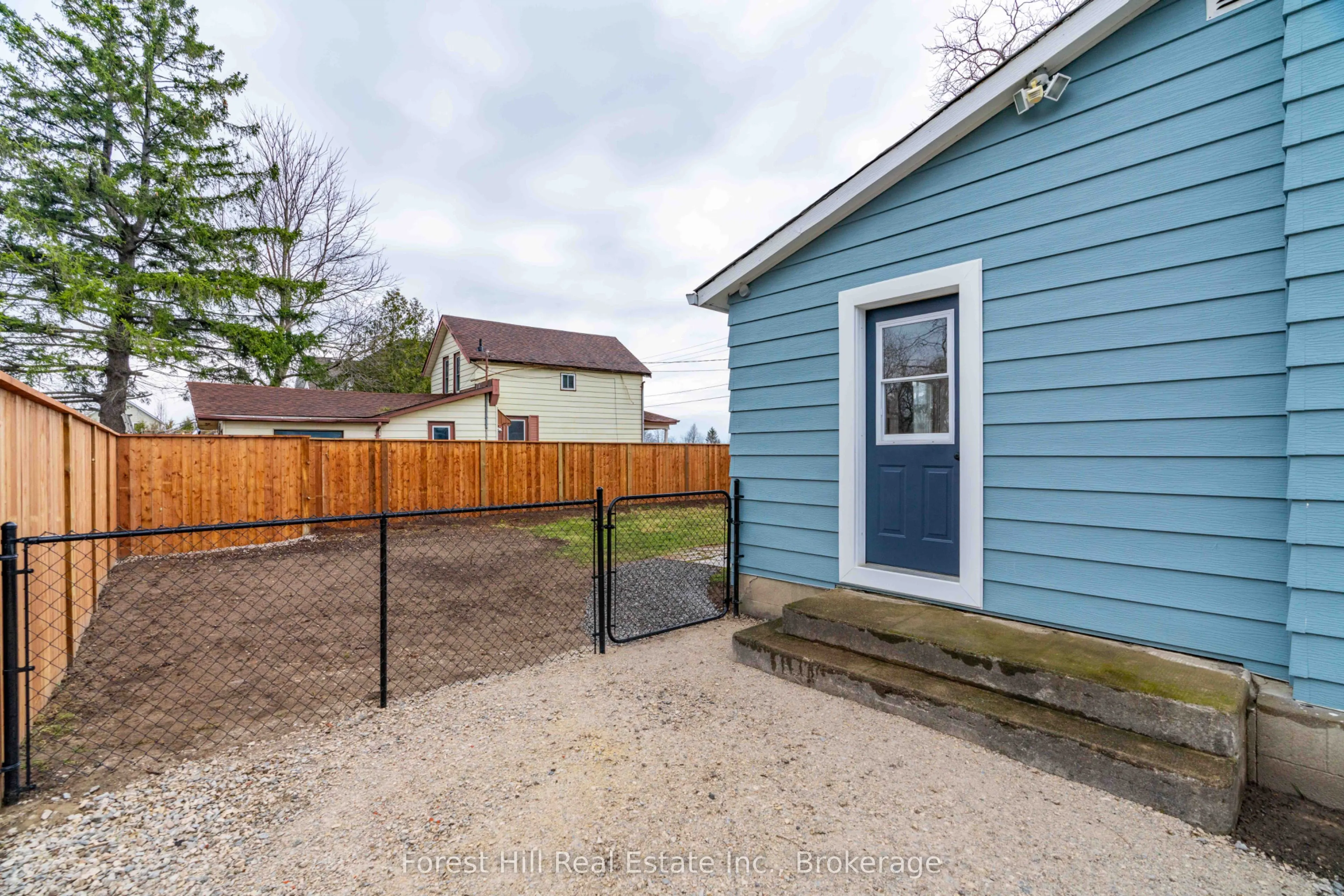 184 BOUCHER Street E