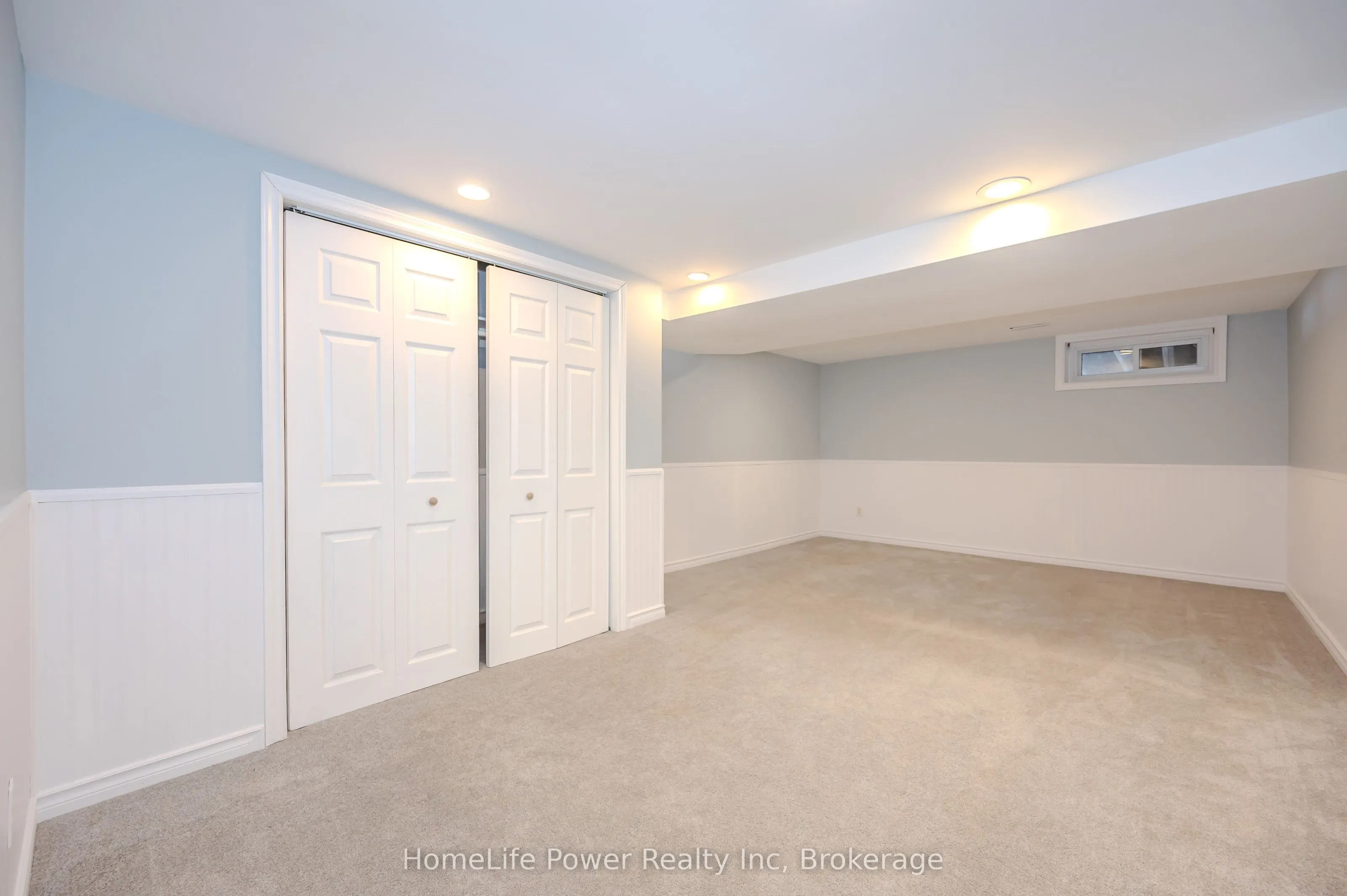 4290 Victoria Road S