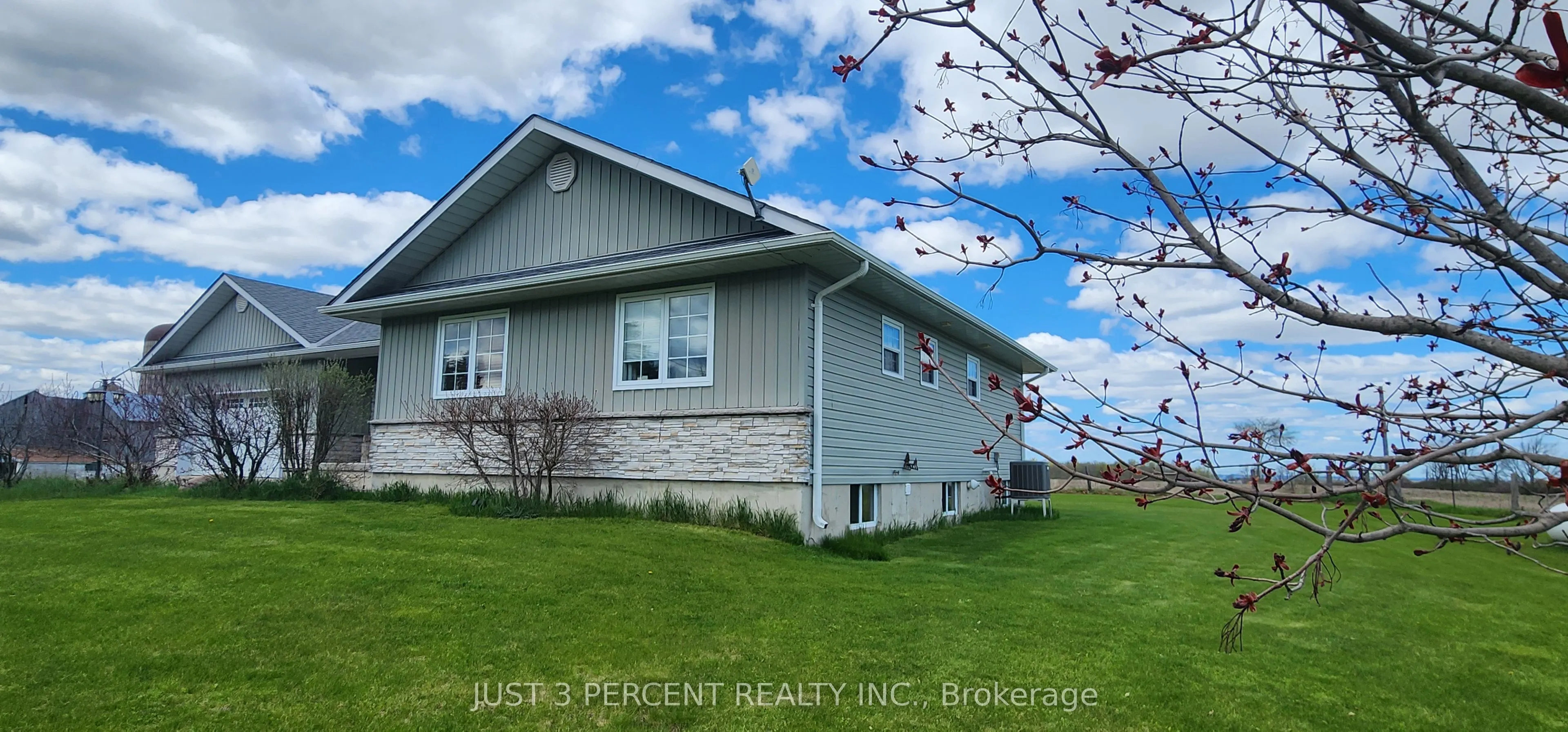 690 County Road 2
