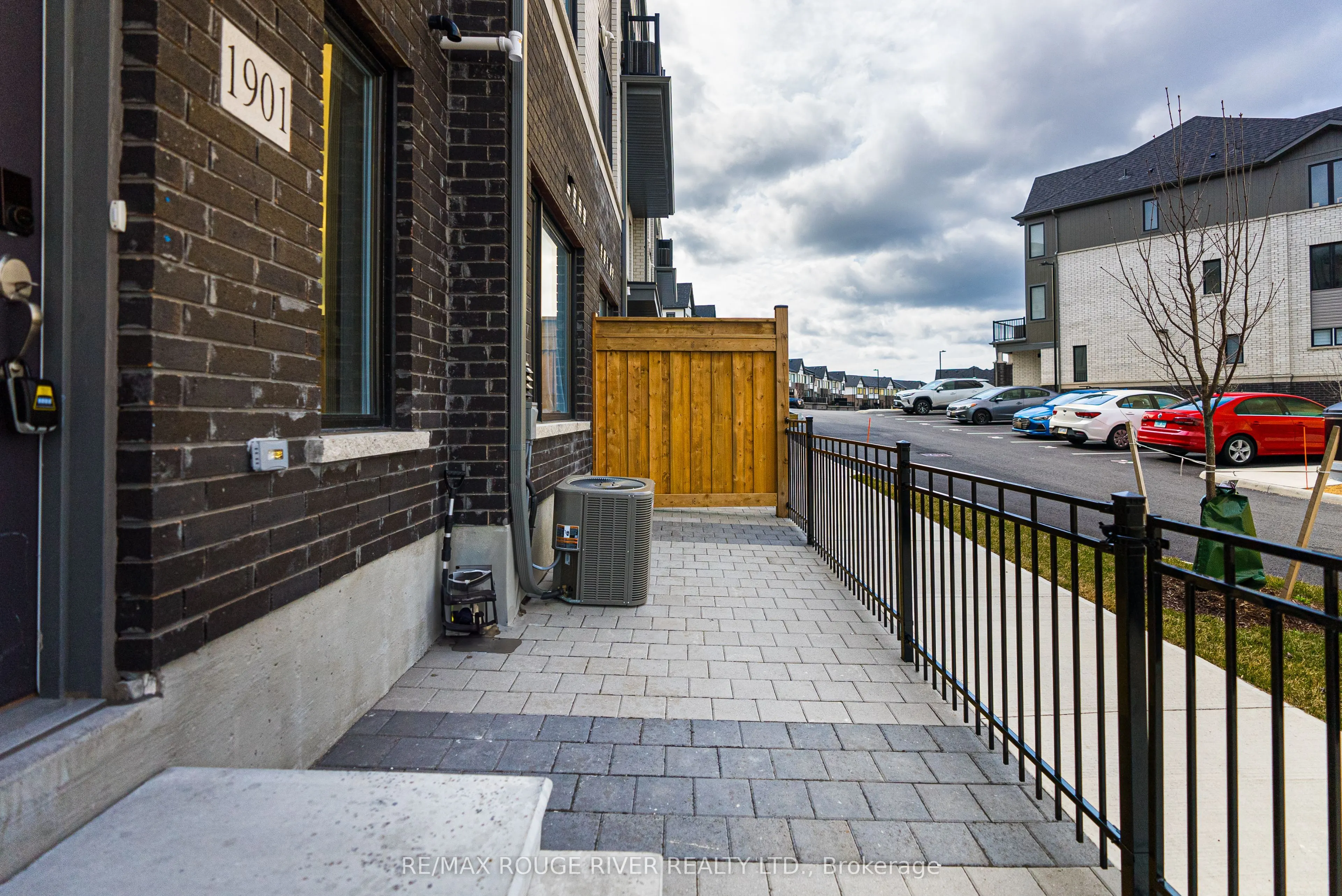 160 Densmore Road, #1901