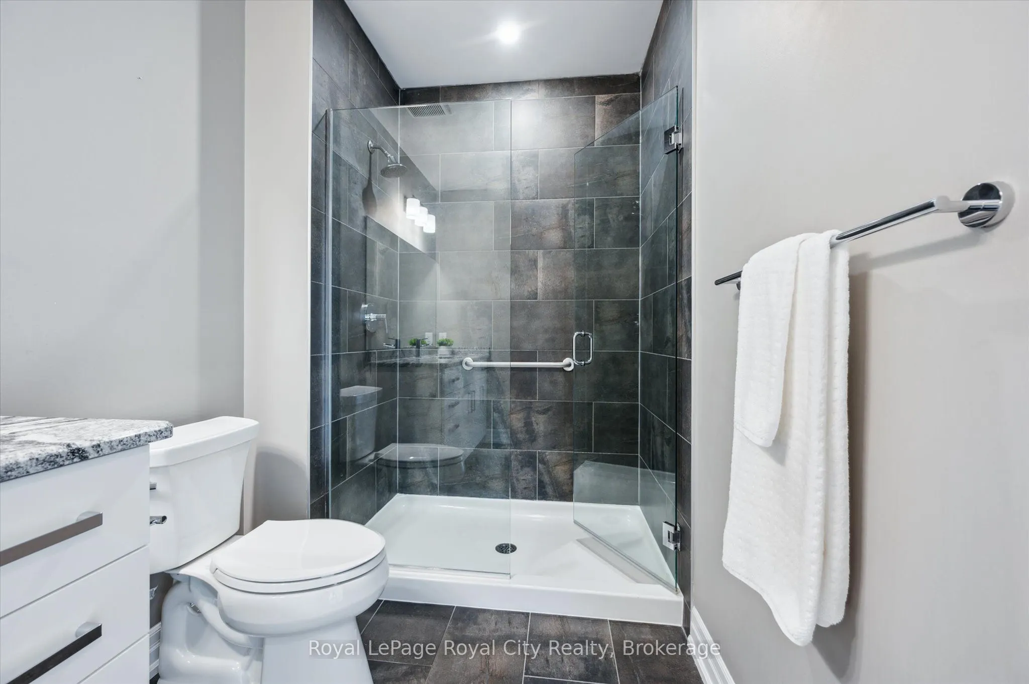 1878 Gordon Street, #1004