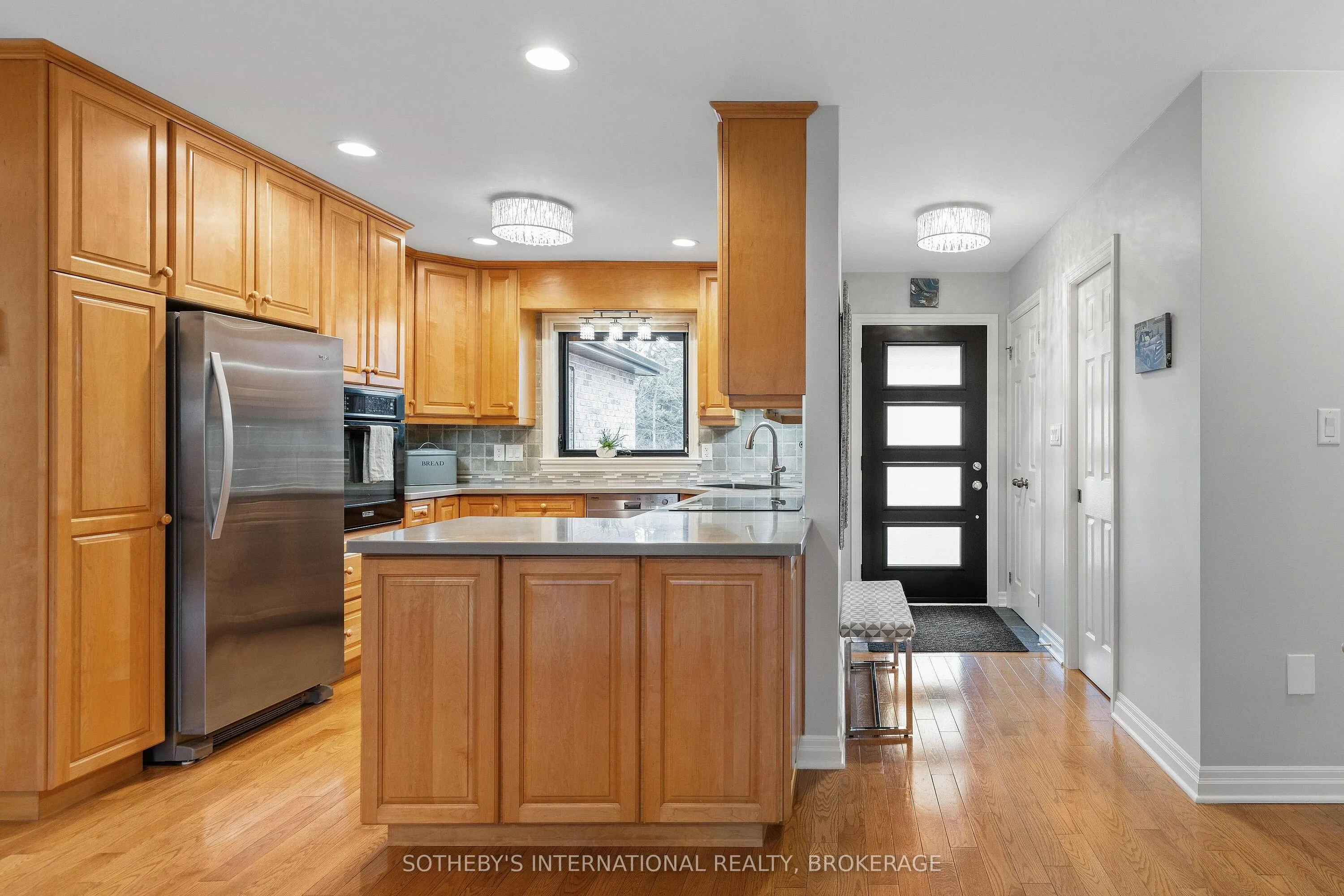 7107 Beechwood Road