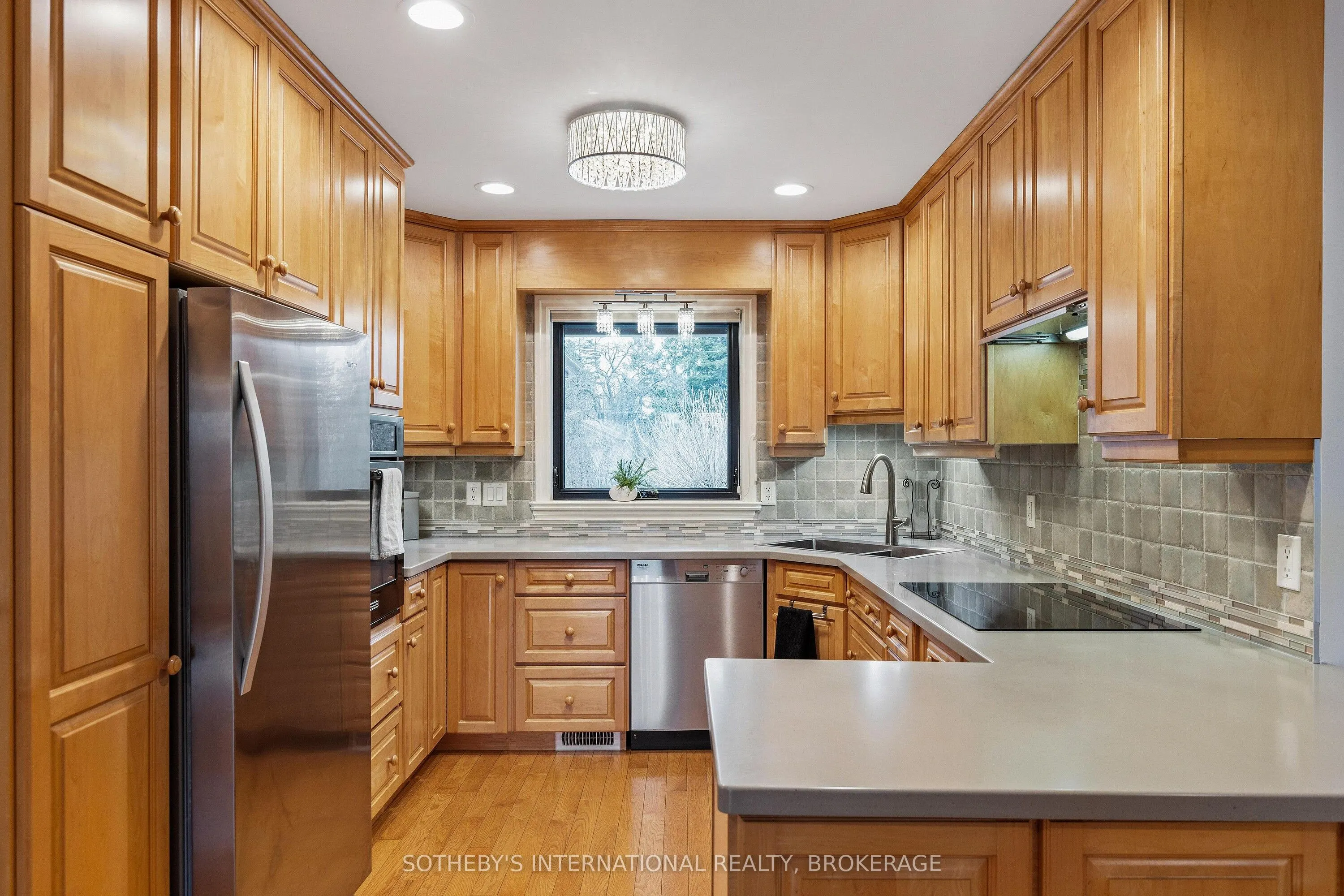 7107 Beechwood Road