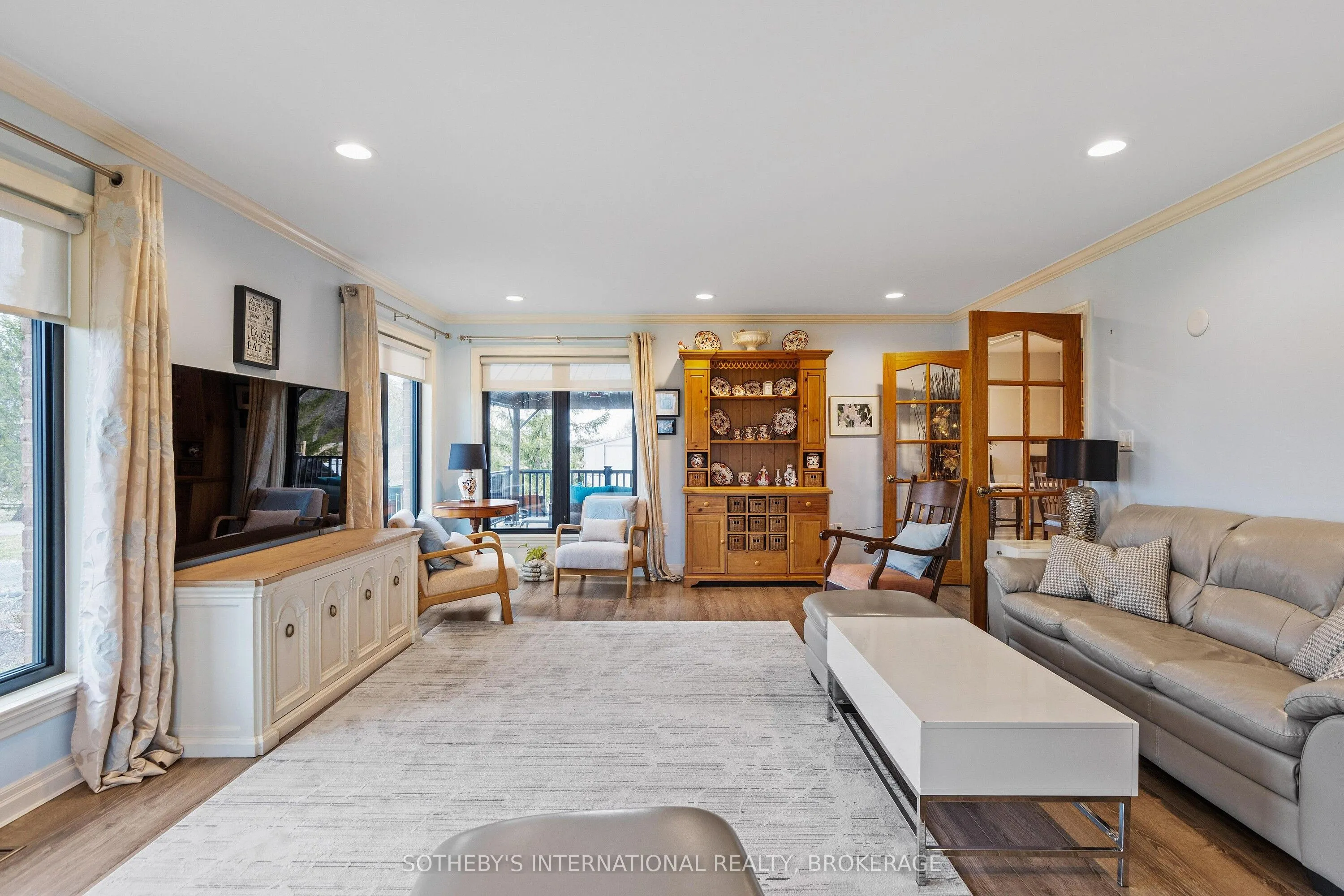 7107 Beechwood Road