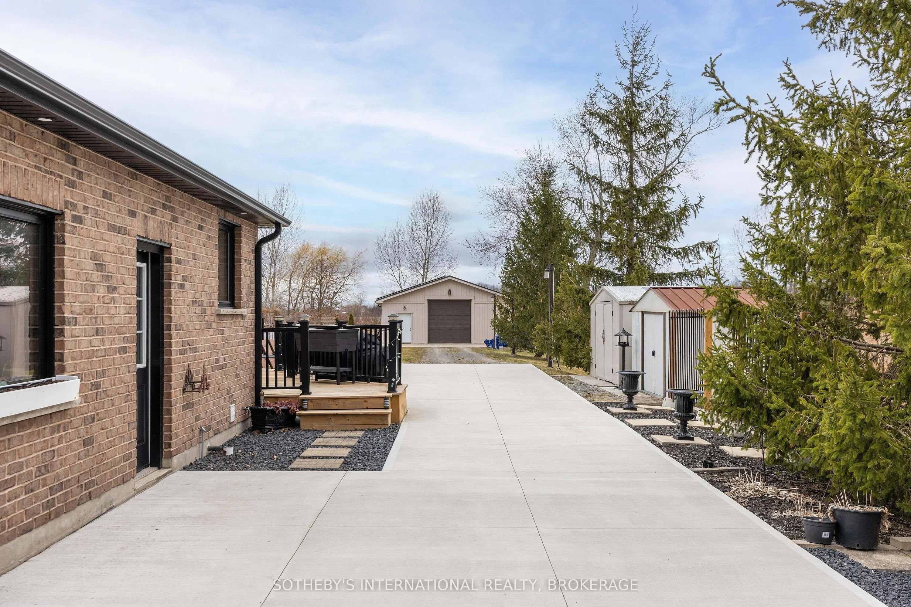 7107 Beechwood Road