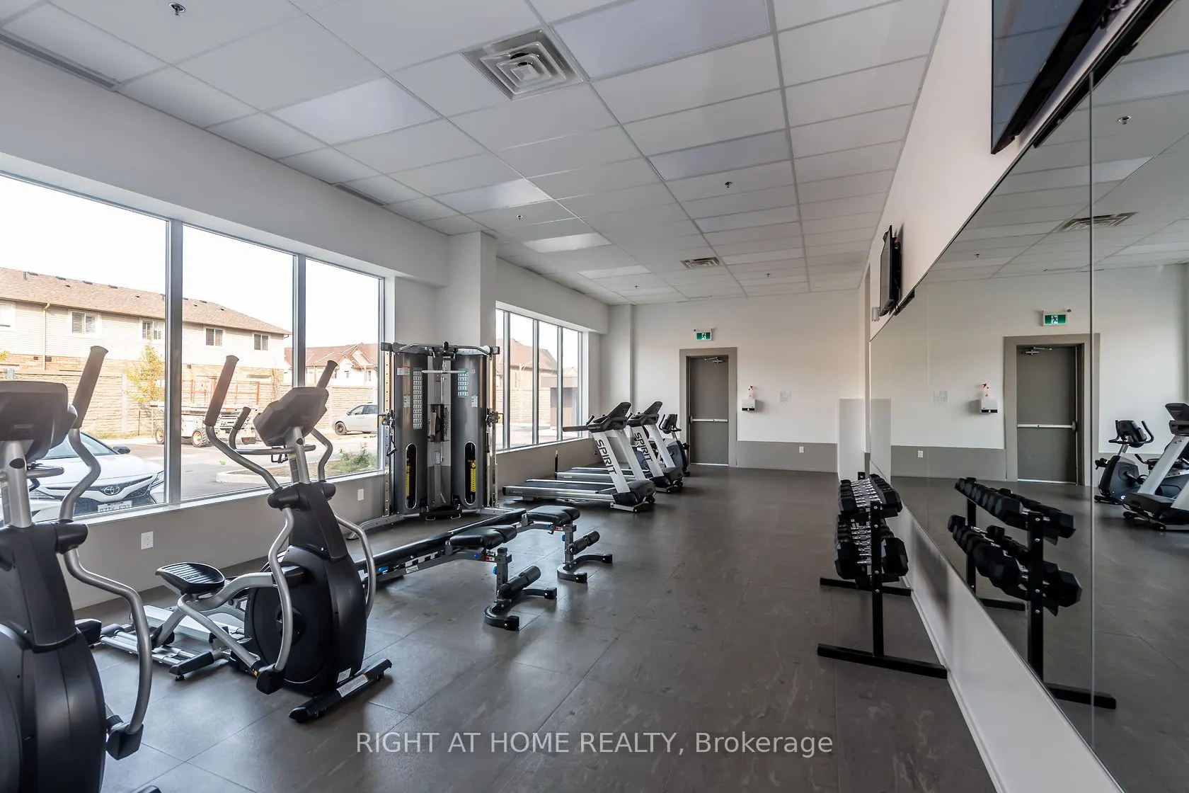 550 North Service Road, #714
