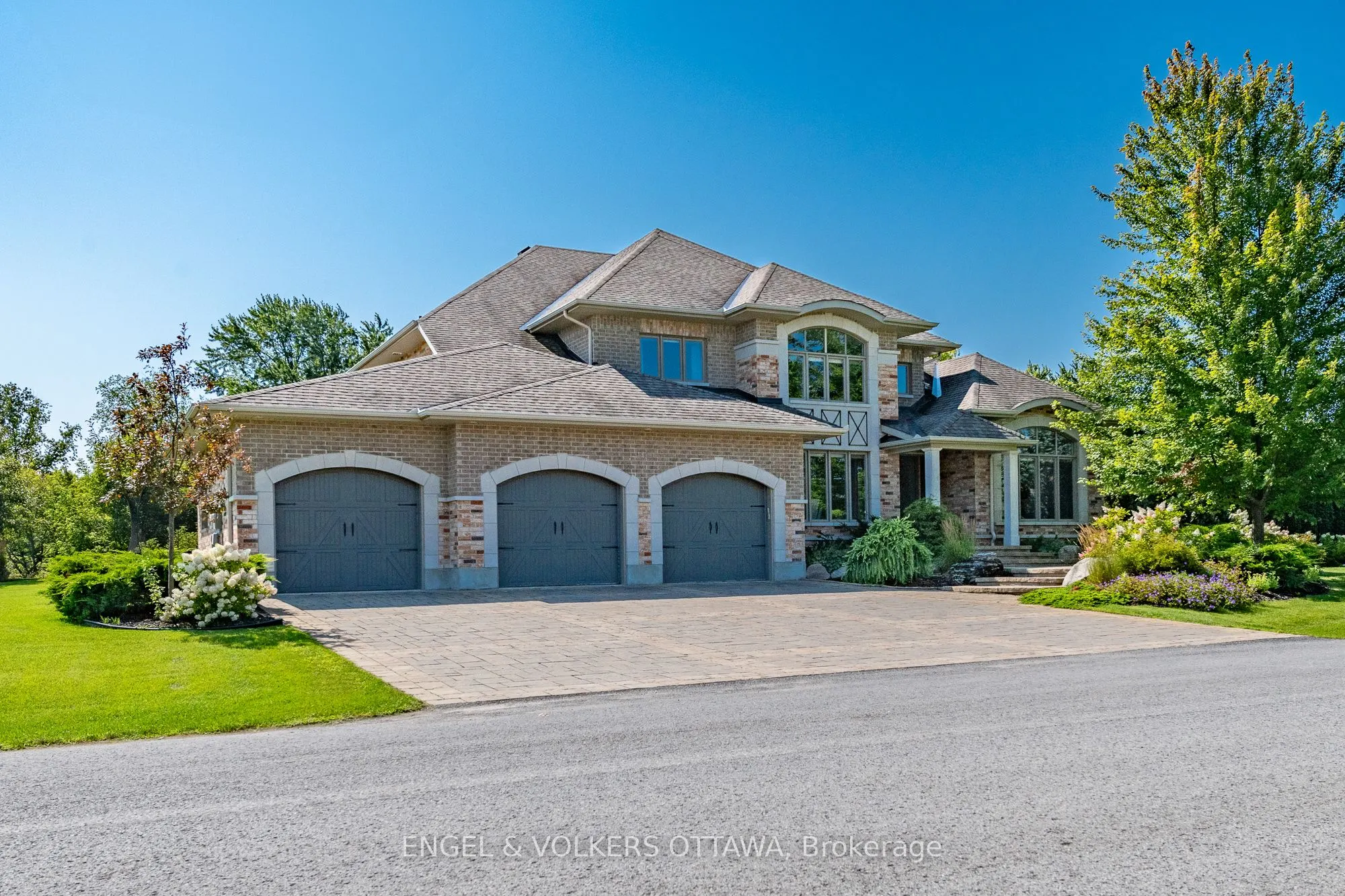 110 GRAY WILLOW Place