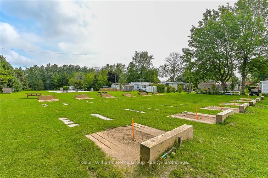 536 Poplar Place