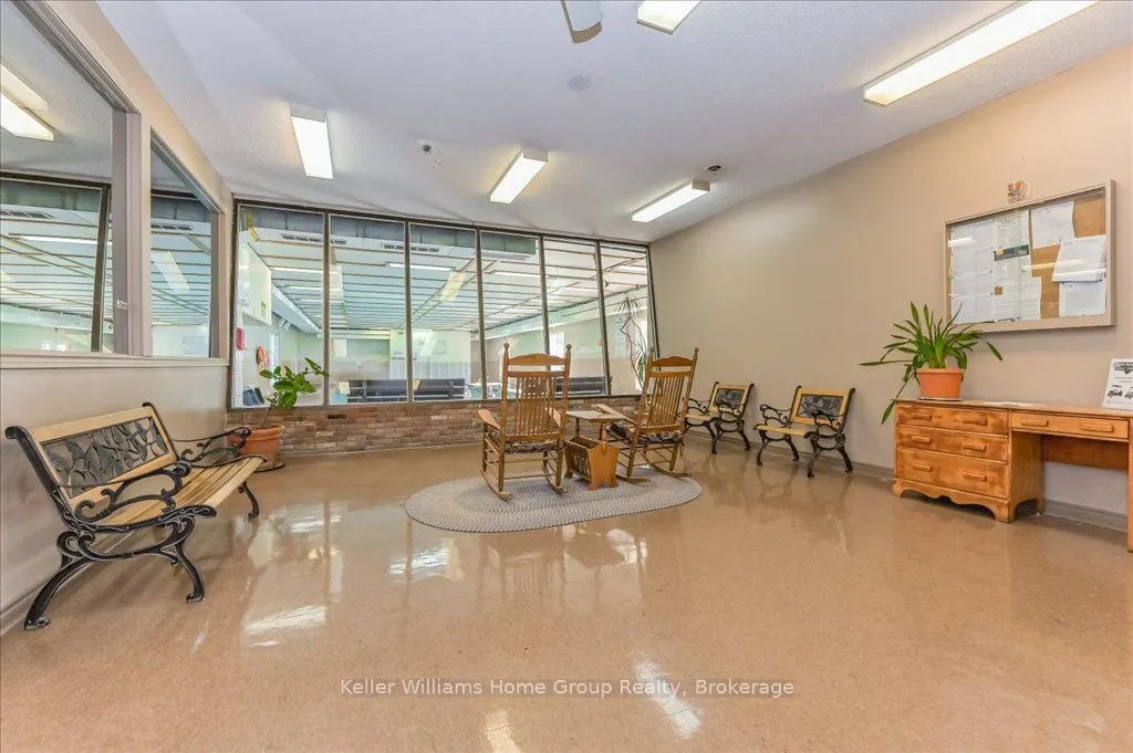 536 Poplar Place