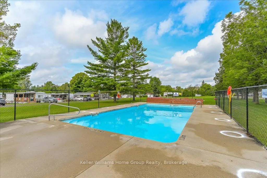 536 Poplar Place