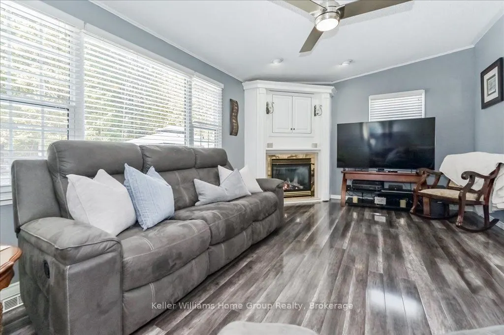 536 Poplar Place