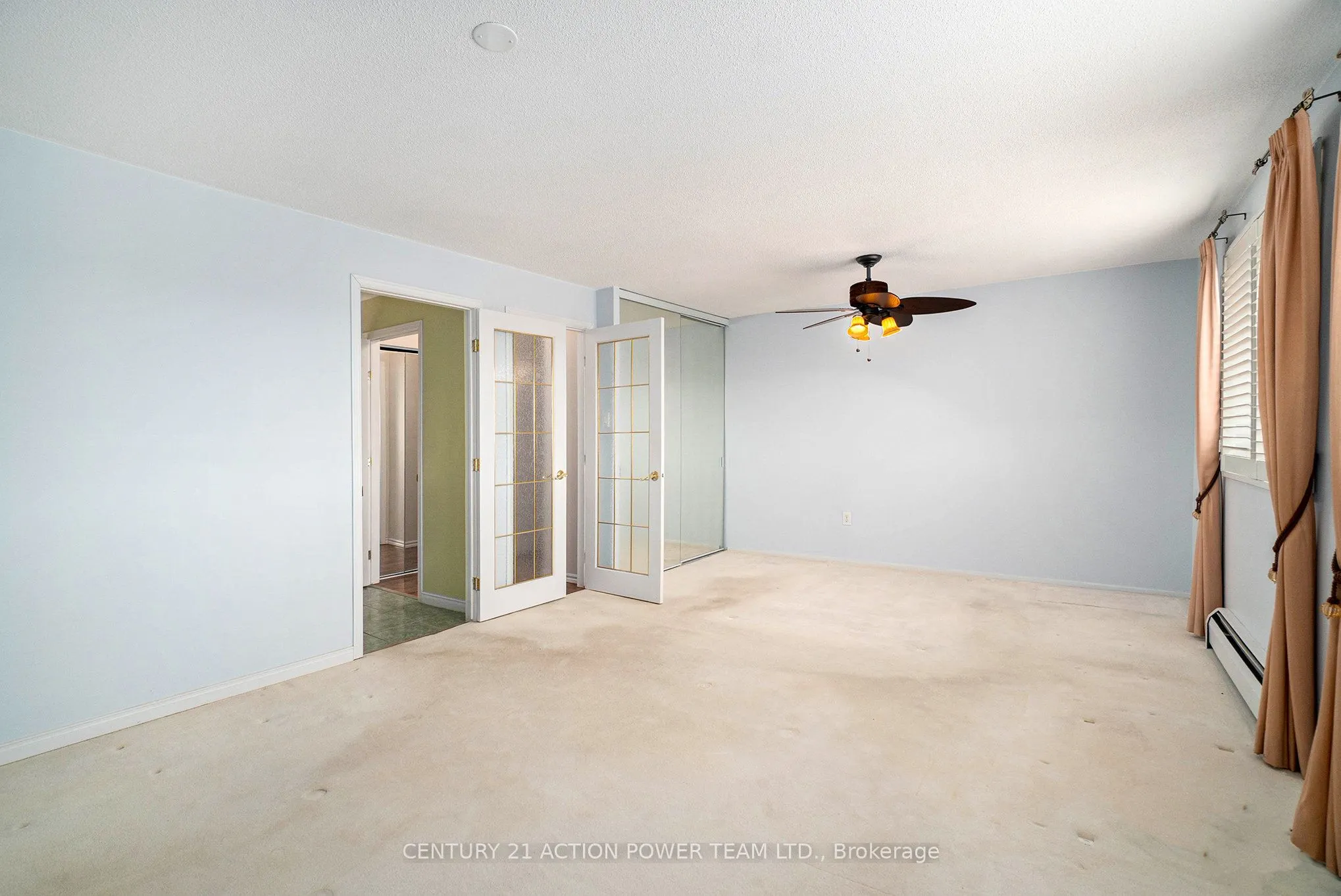 915 Elmsmere Road, #707