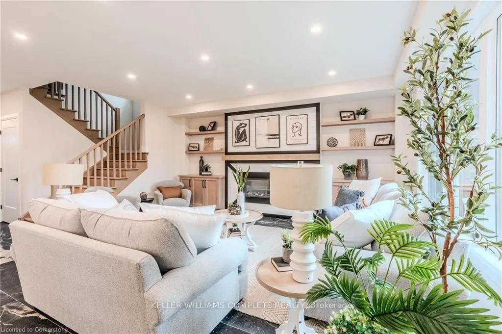 7 BARTLETT Avenue