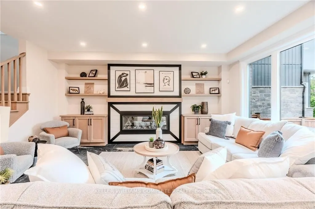 7 BARTLETT Avenue