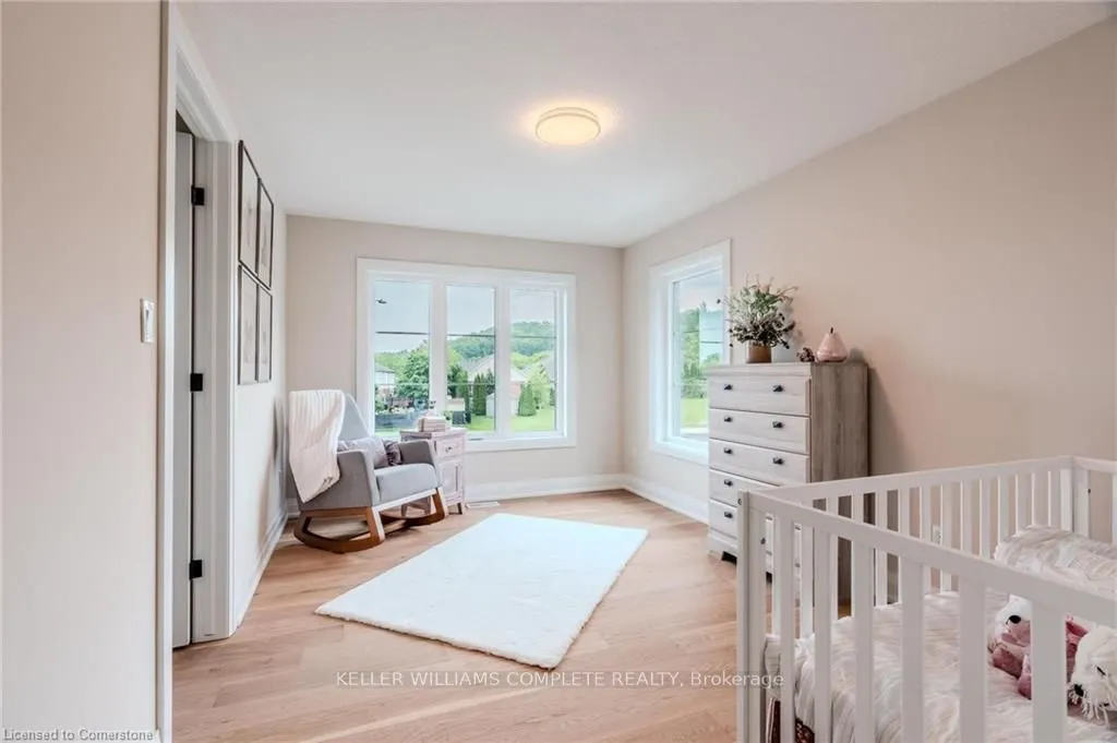 7 BARTLETT Avenue
