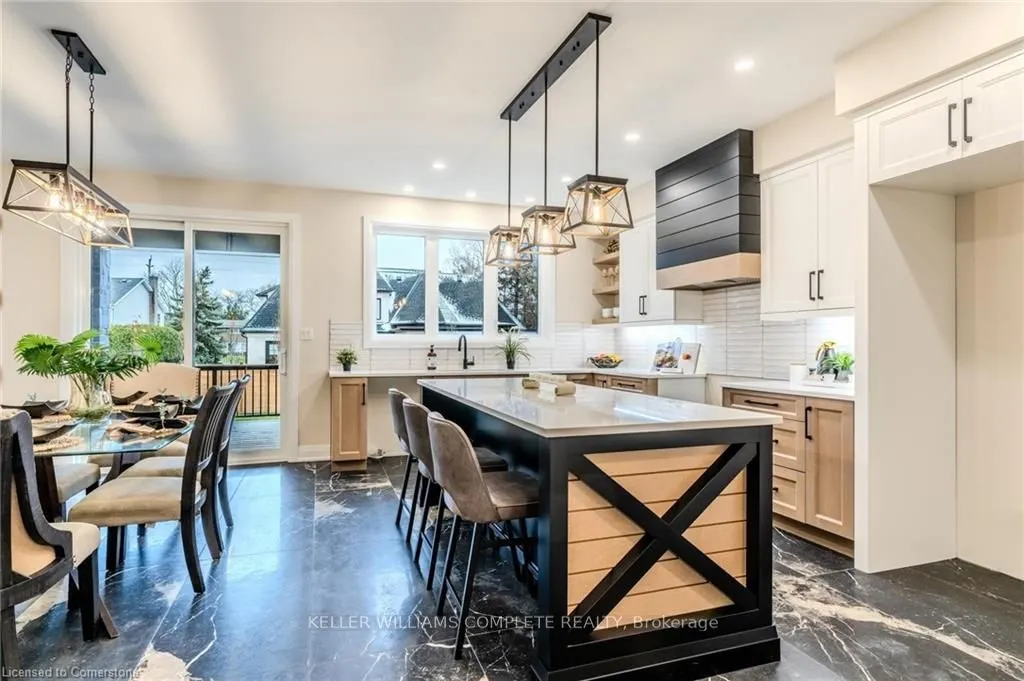7 BARTLETT Avenue
