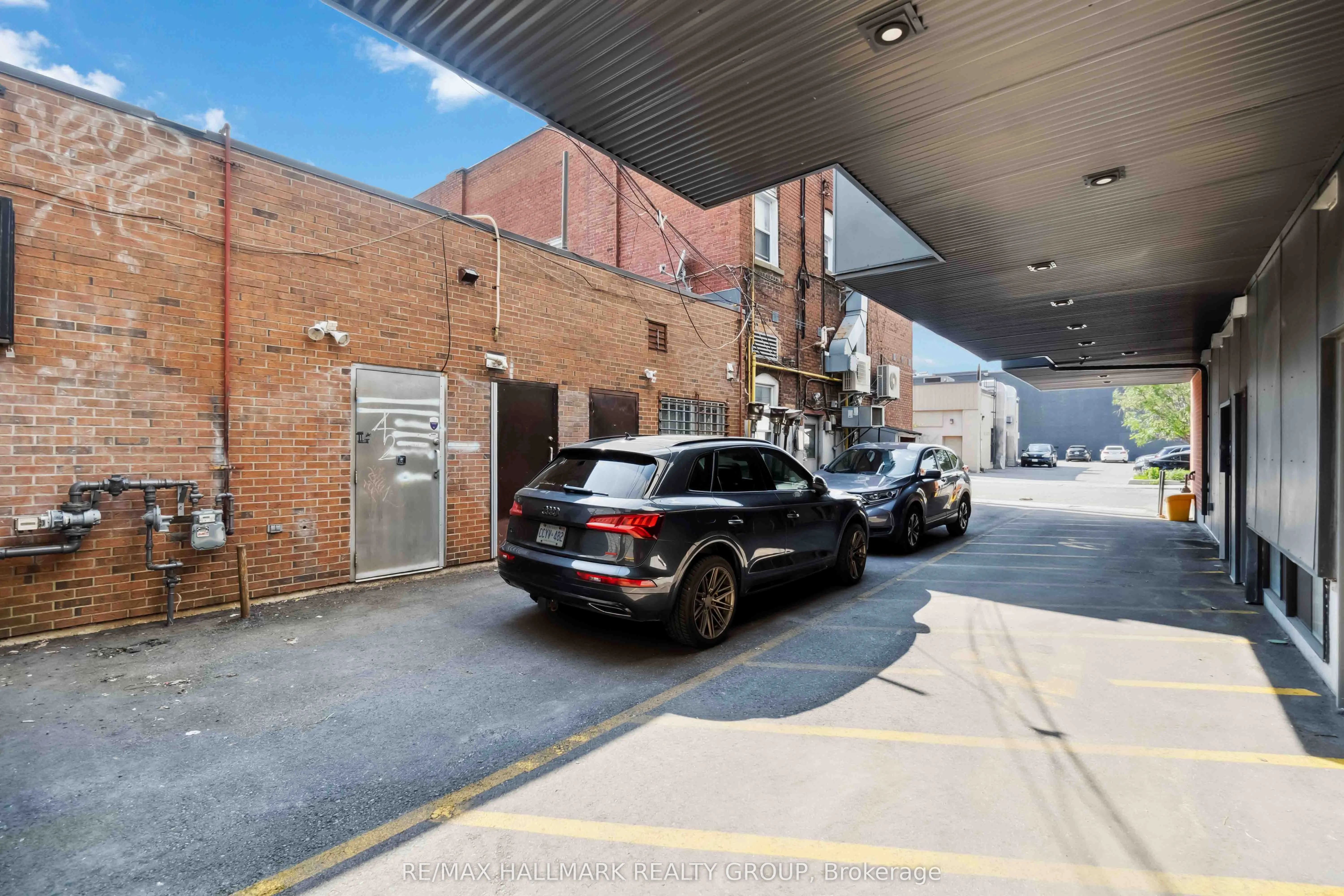 431 Bank Street